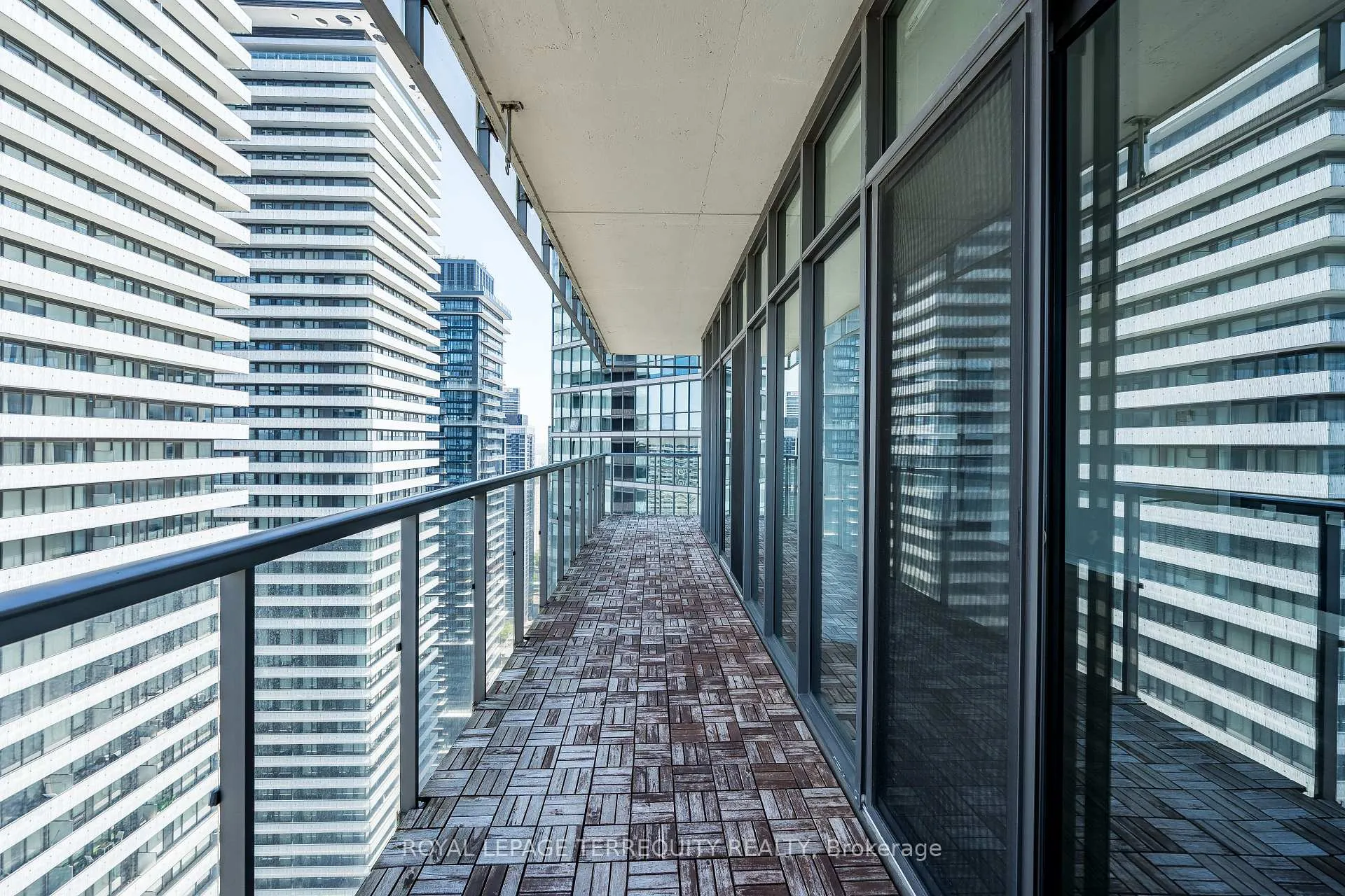 Photo 15 of Unit 4008, 33 Charles Street E, Toronto, Church-Yonge Corridor — HOMEH