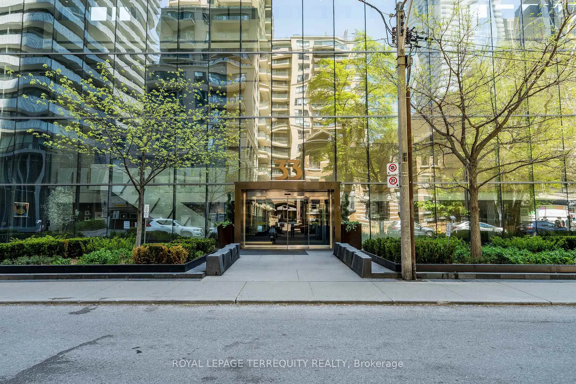 Photo 30 of Unit 4008, 33 Charles Street E, Toronto, Church-Yonge Corridor — HOMEH