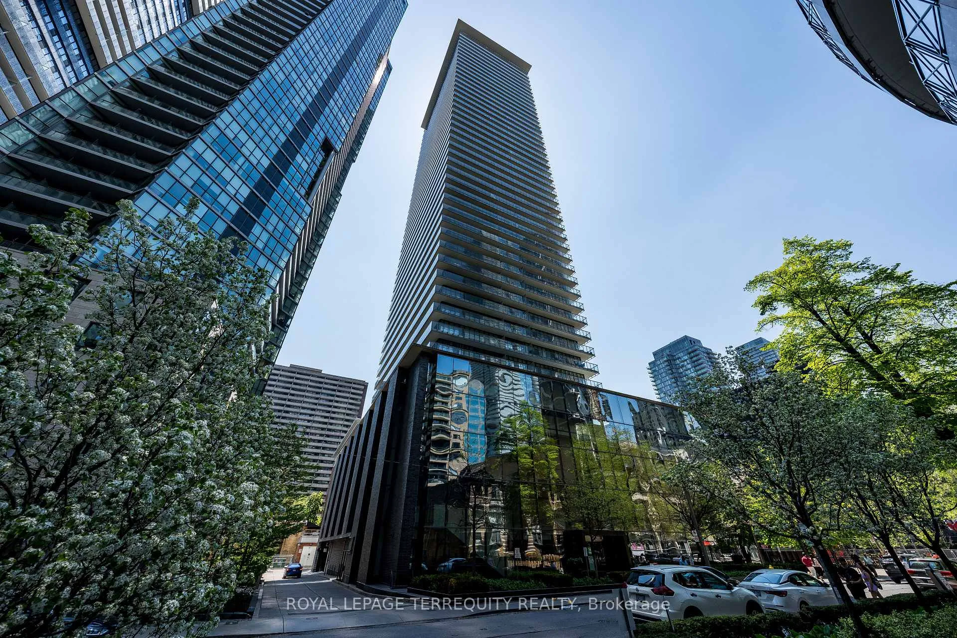 Photo 31 of Unit 4008, 33 Charles Street E, Toronto, Church-Yonge Corridor — HOMEH