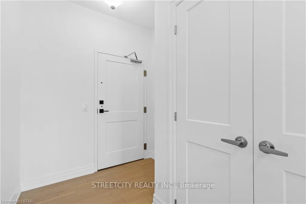 Photo 5 of Unit 915, 480 Callaway Road, London, North R — HOMEH