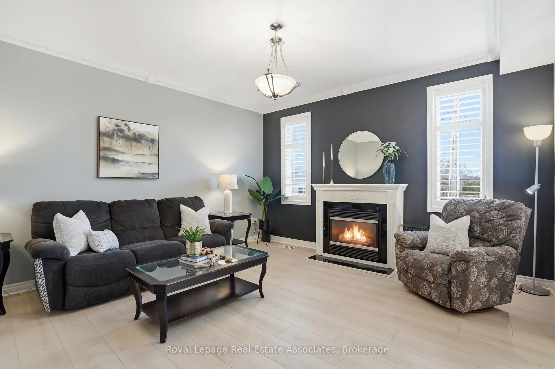 Photo 17 of 486 Delaney Court, Burlington, Shoreacres — HOMEH
