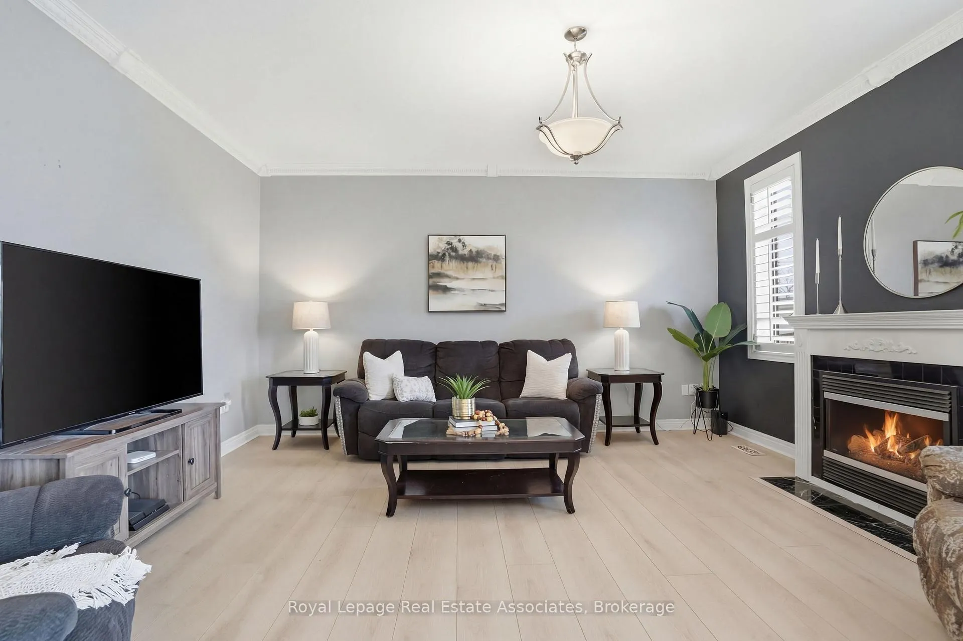 Photo 18 of 486 Delaney Court, Burlington, Shoreacres — HOMEH