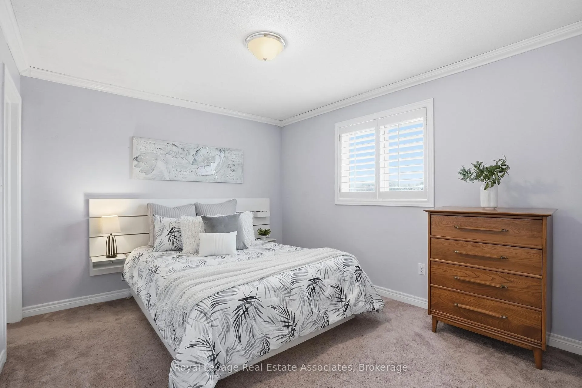 Photo 29 of 486 Delaney Court, Burlington, Shoreacres — HOMEH
