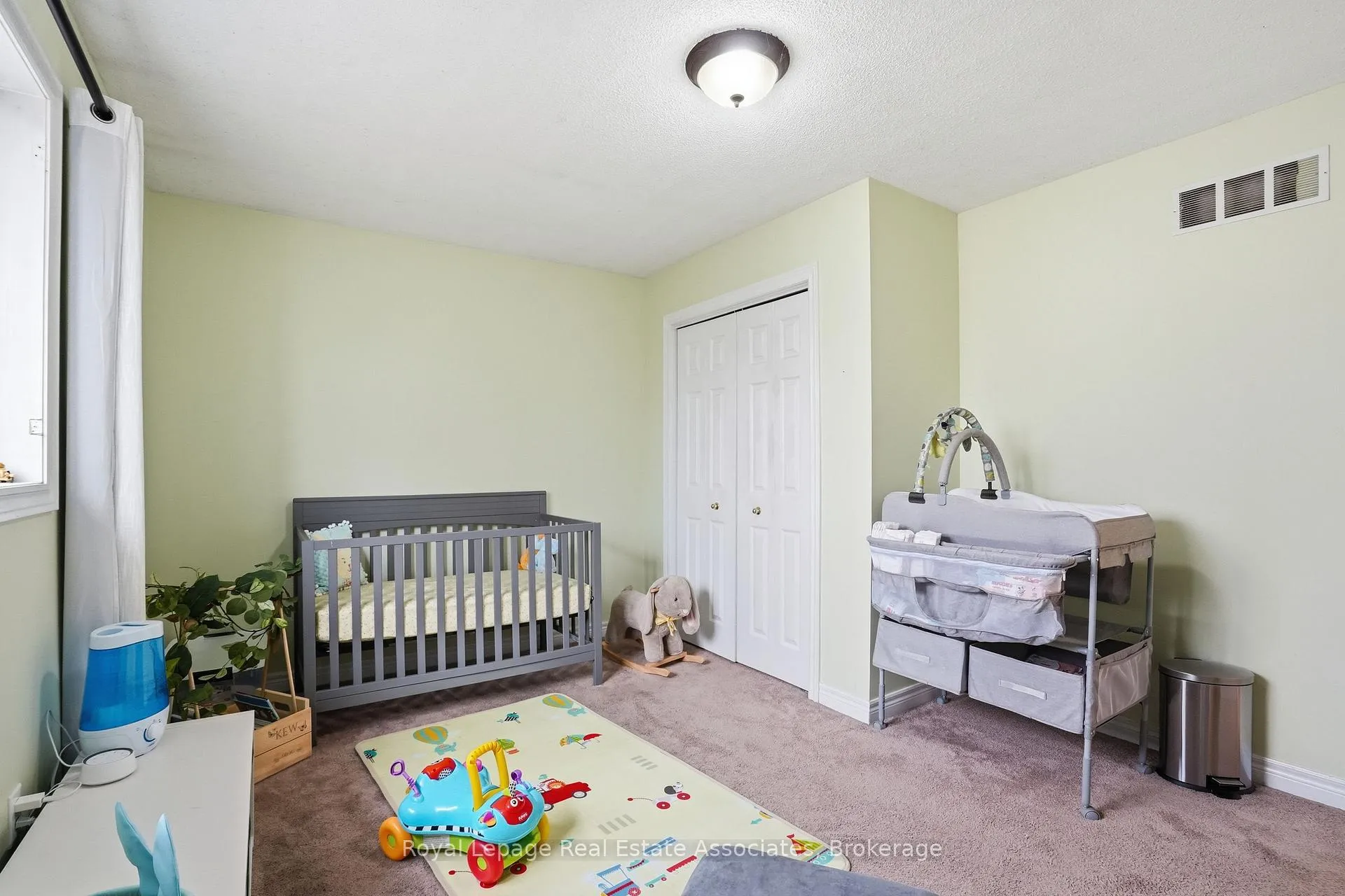 Photo 33 of 486 Delaney Court, Burlington, Shoreacres — HOMEH