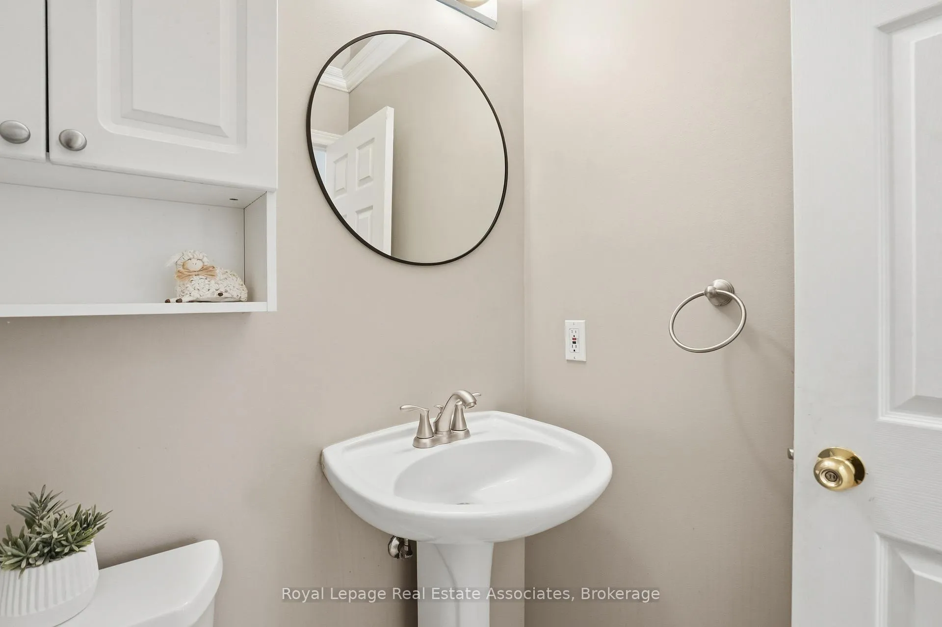 Photo 37 of 486 Delaney Court, Burlington, Shoreacres — HOMEH