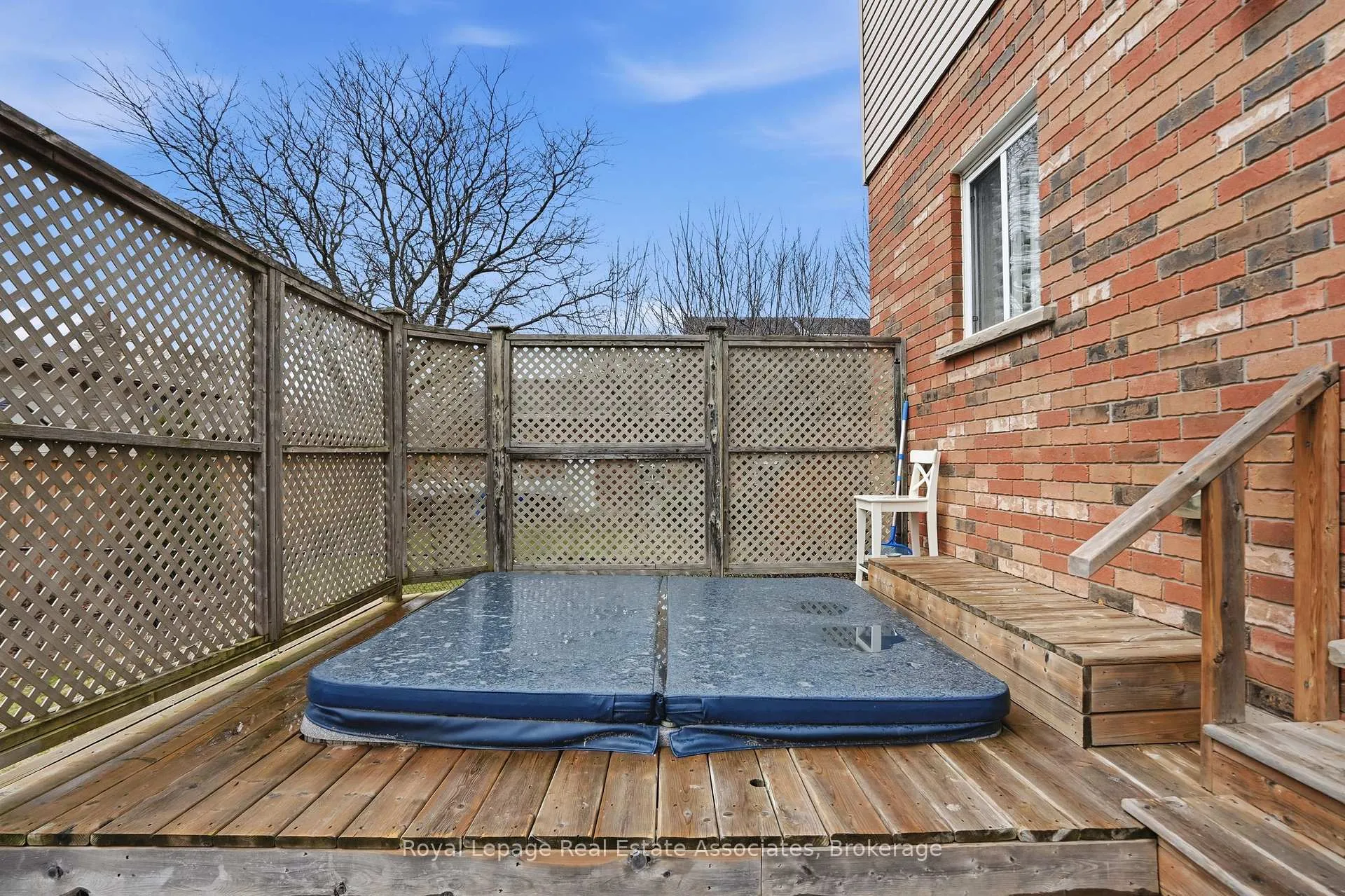 Photo 46 of 486 Delaney Court, Burlington, Shoreacres — HOMEH