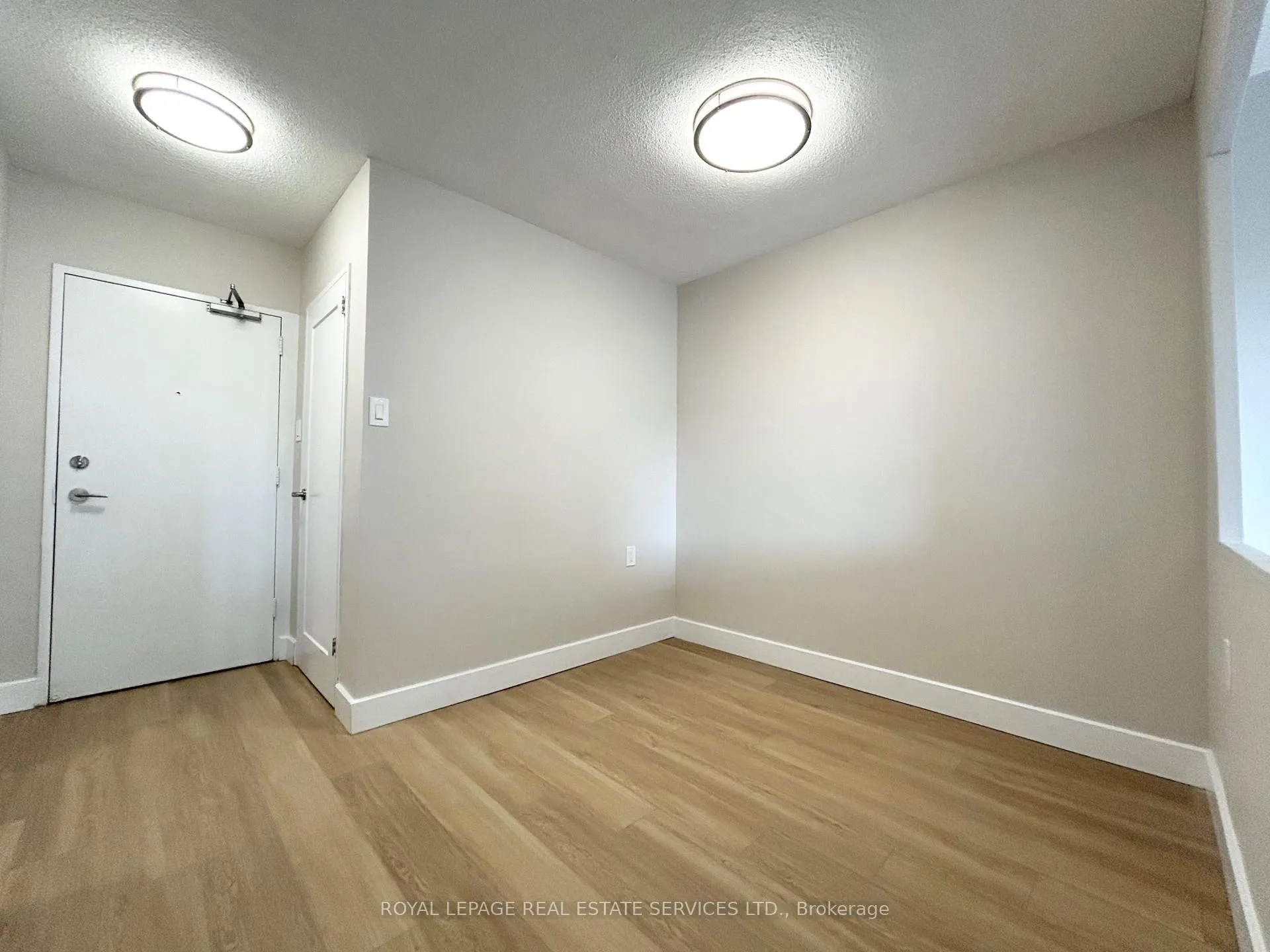 Photo 4 of Unit 408, 101 Millside Drive, Milton, Old Milton — HOMEH