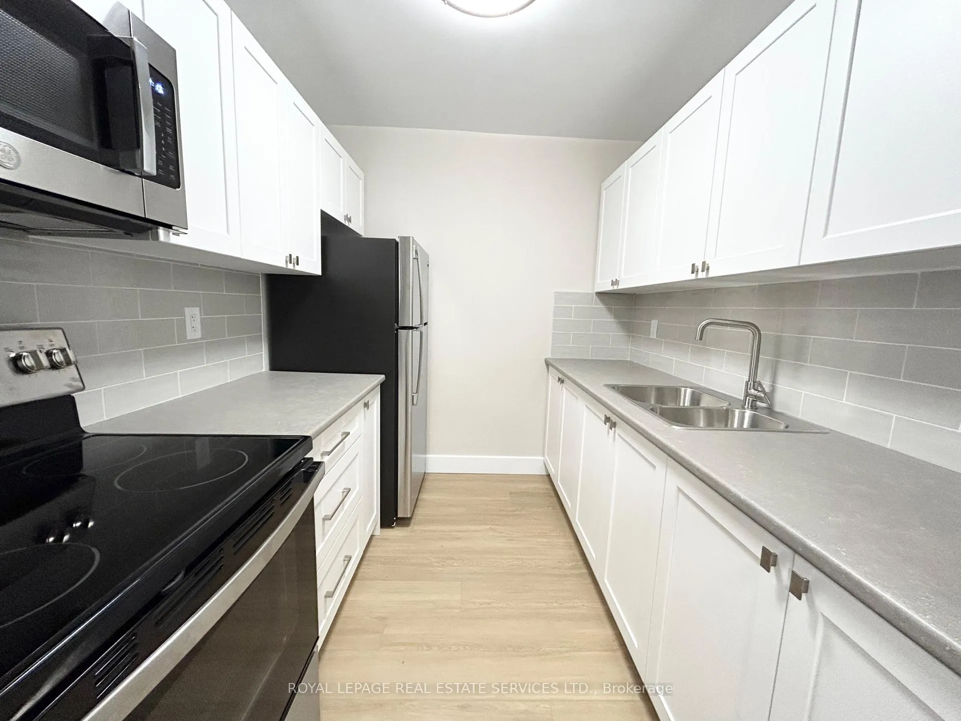 Photo 5 of Unit 408, 101 Millside Drive, Milton, Old Milton — HOMEH