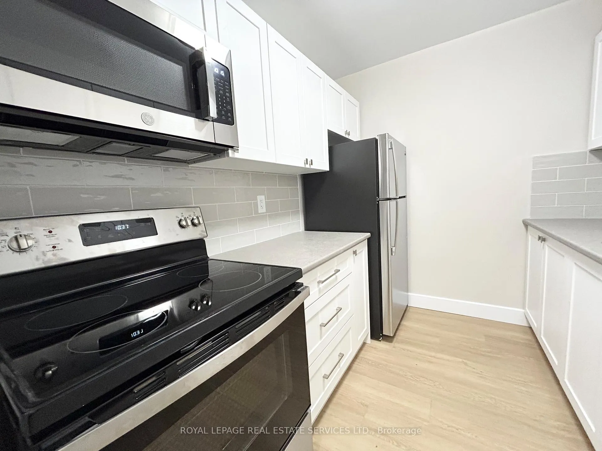 Photo 6 of Unit 408, 101 Millside Drive, Milton, Old Milton — HOMEH