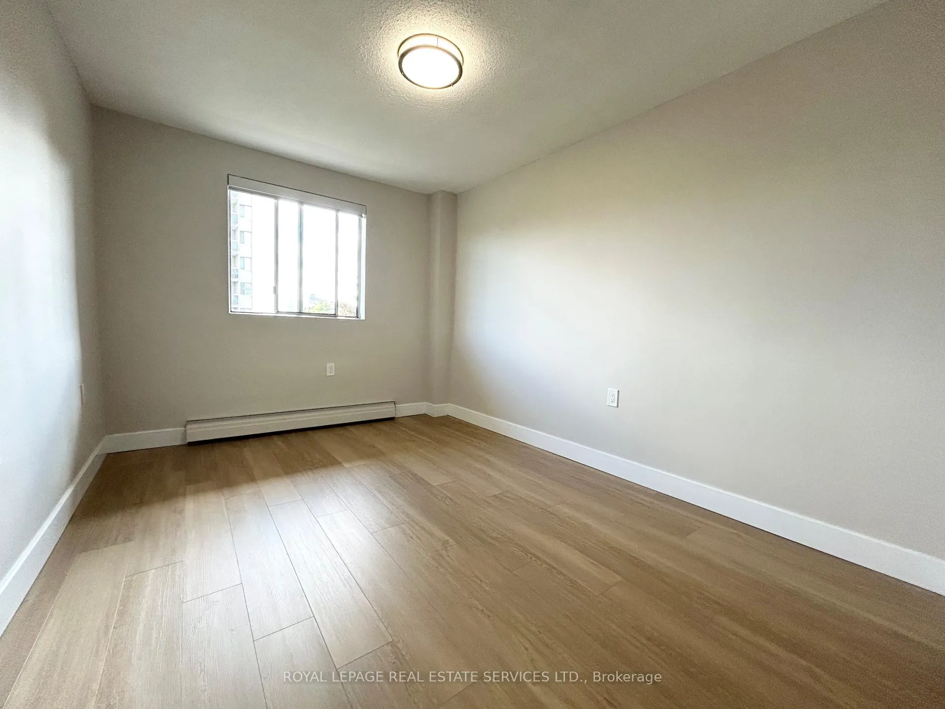 Photo 12 of Unit 408, 101 Millside Drive, Milton, Old Milton — HOMEH