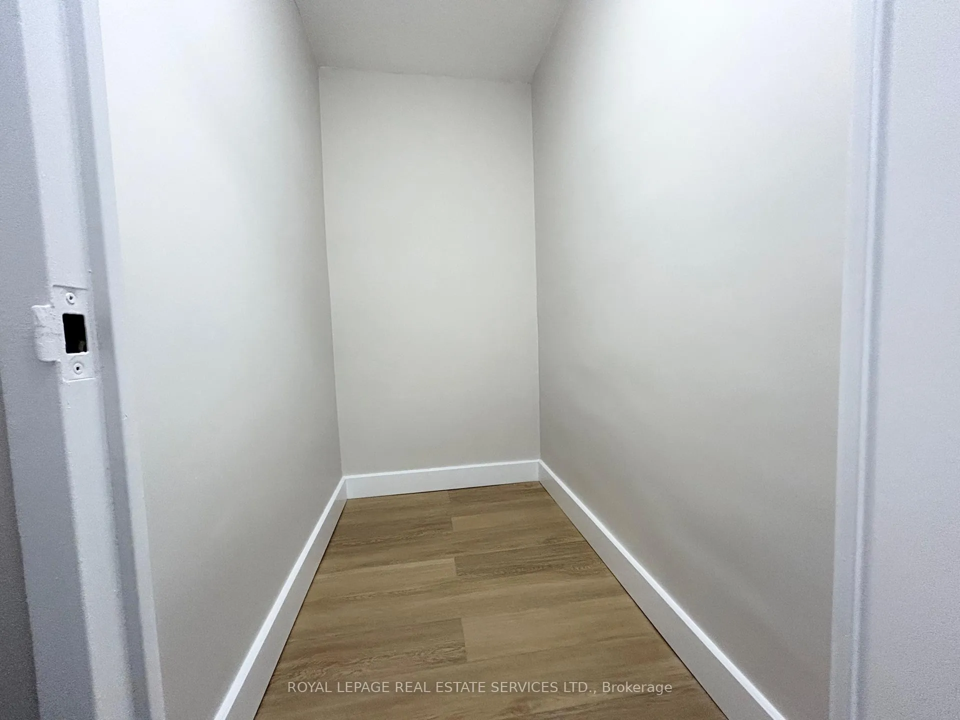 Photo 16 of Unit 408, 101 Millside Drive, Milton, Old Milton — HOMEH