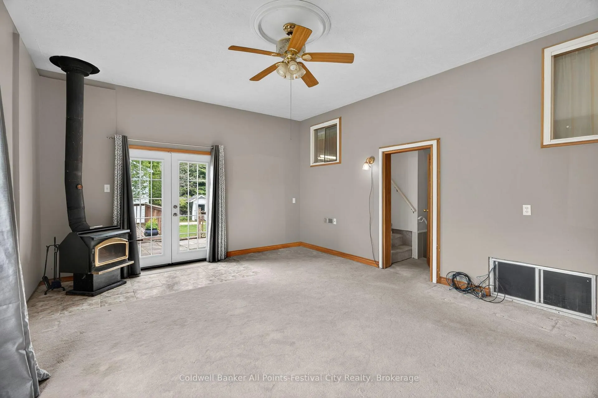 Photo 24 of 484 Bob Street, Huron-Kinloss, Lucknow — HOMEH