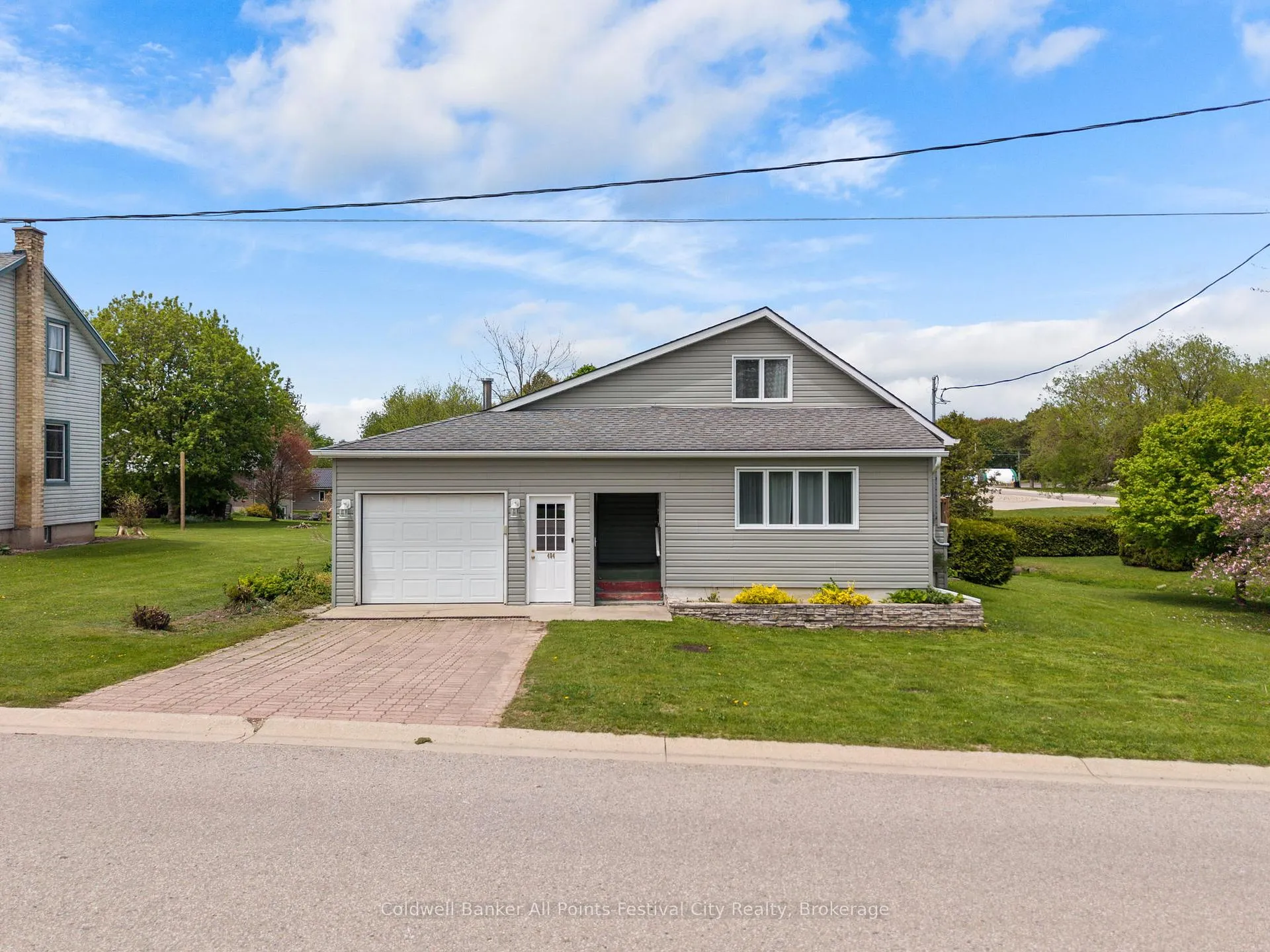 Photo 36 of 484 Bob Street, Huron-Kinloss, Lucknow — HOMEH