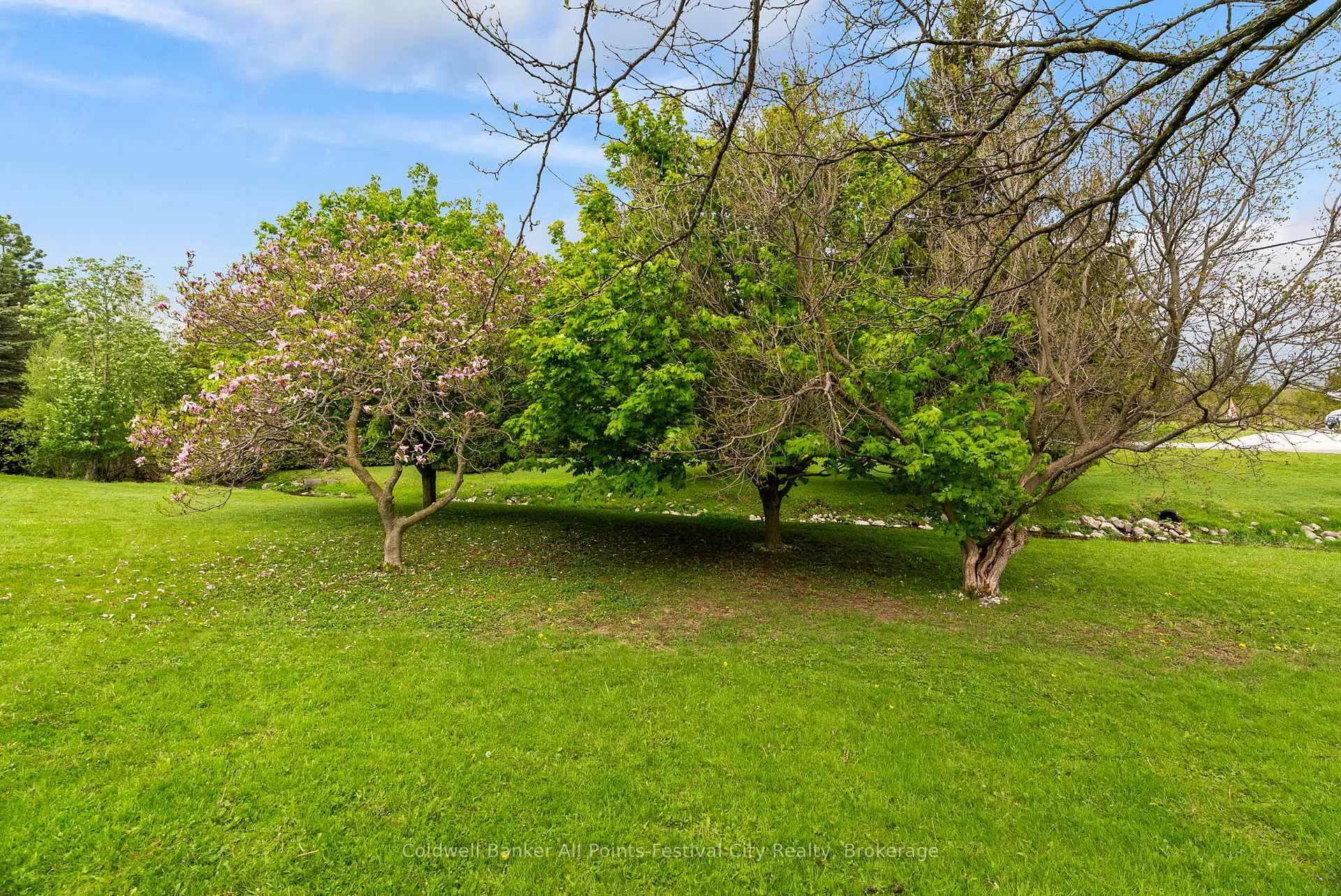 Photo 37 of 484 Bob Street, Huron-Kinloss, Lucknow — HOMEH