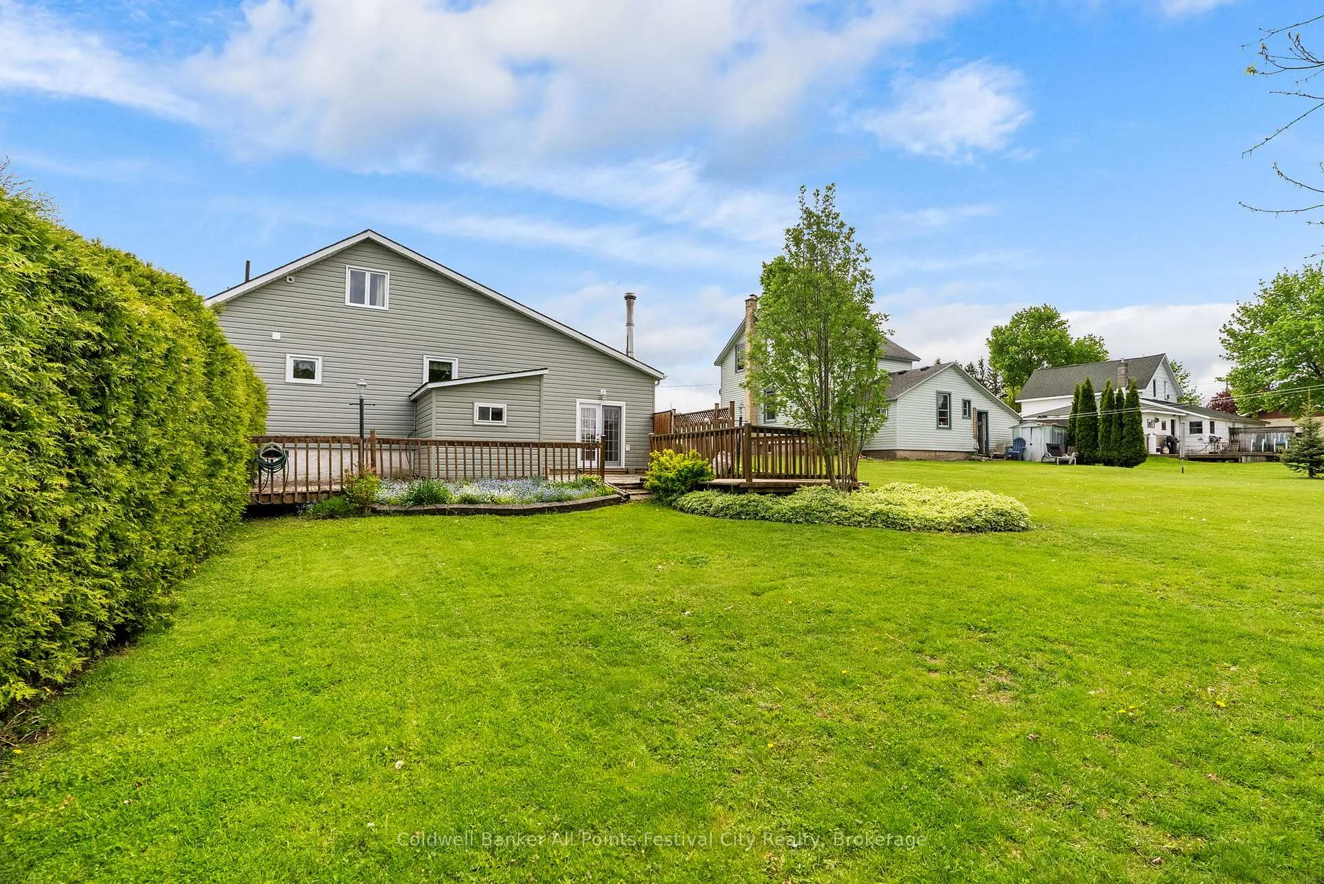 Photo 40 of 484 Bob Street, Huron-Kinloss, Lucknow — HOMEH