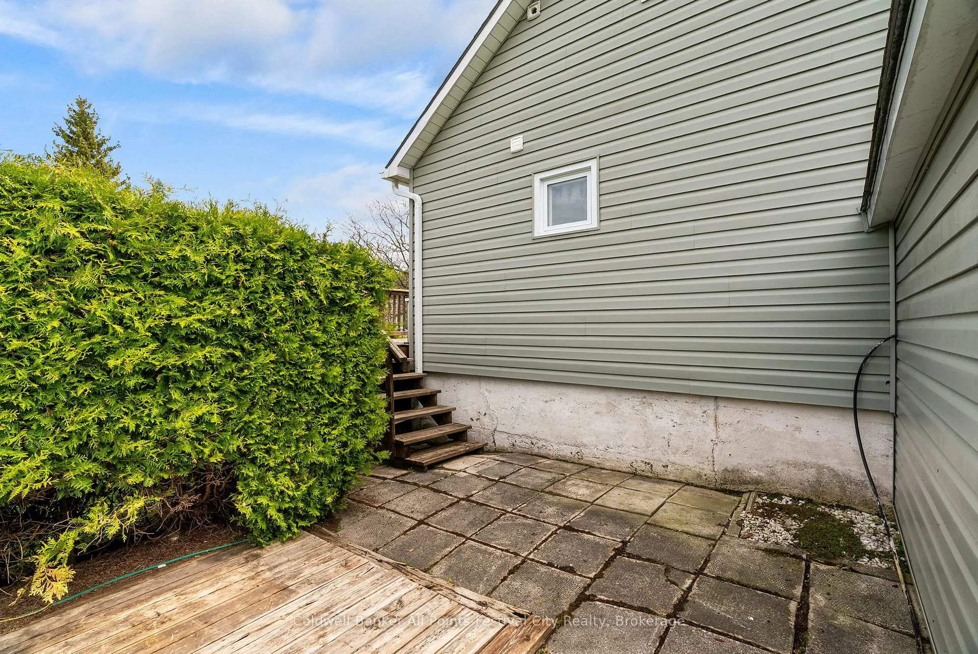 Photo 46 of 484 Bob Street, Huron-Kinloss, Lucknow — HOMEH