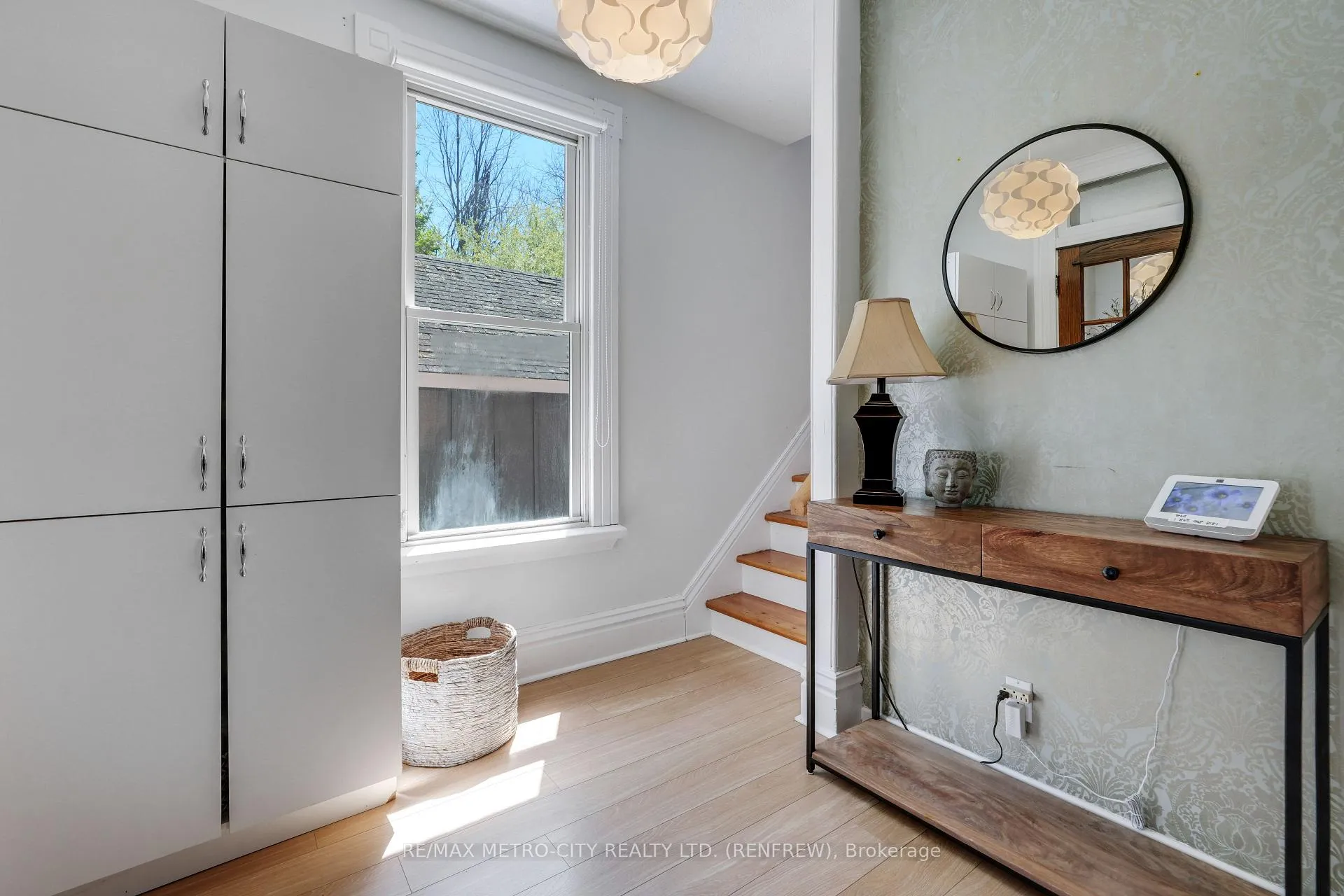 Photo 7 of 200 Ross Street, Renfrew — HOMEH