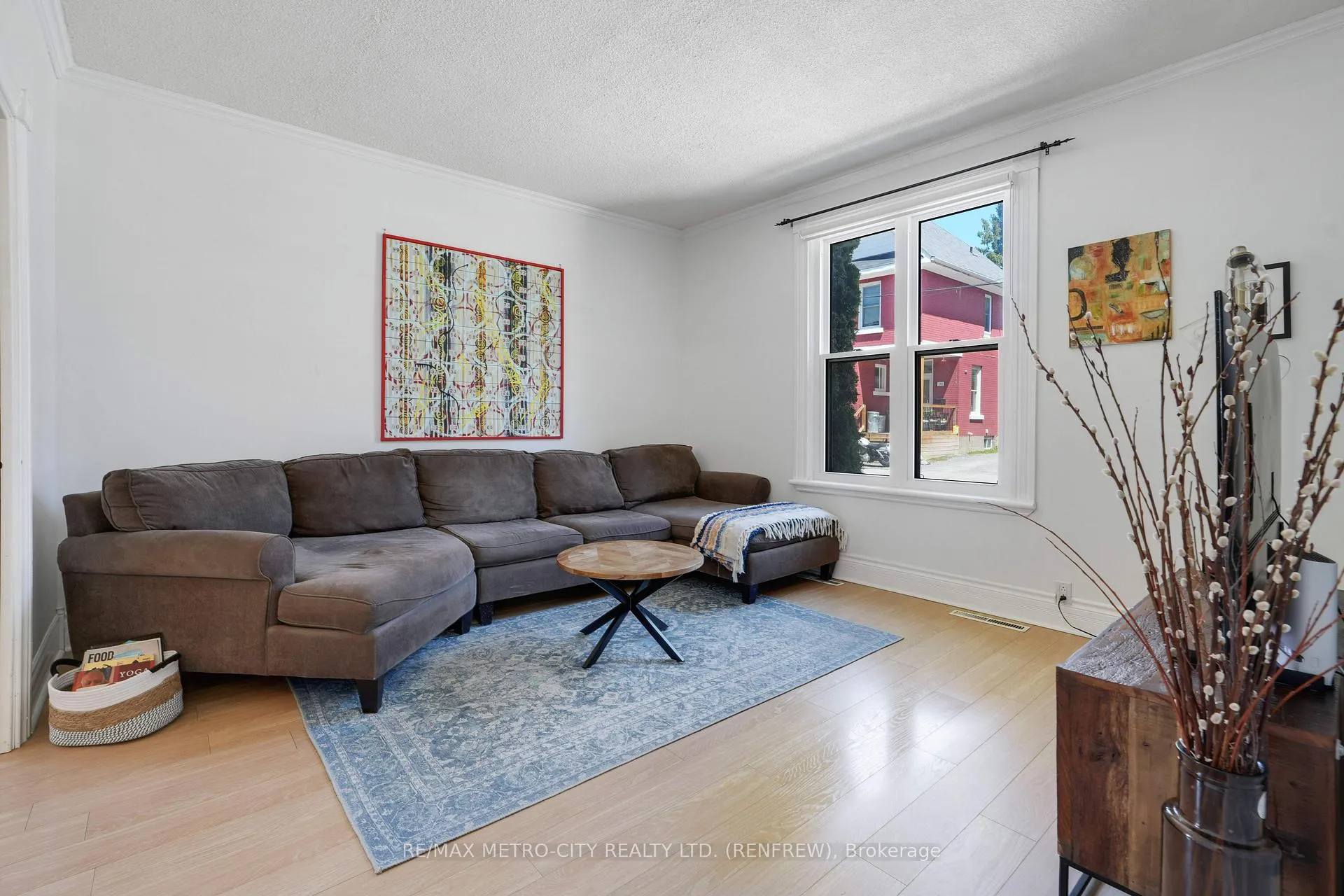 Photo 9 of 200 Ross Street, Renfrew — HOMEH