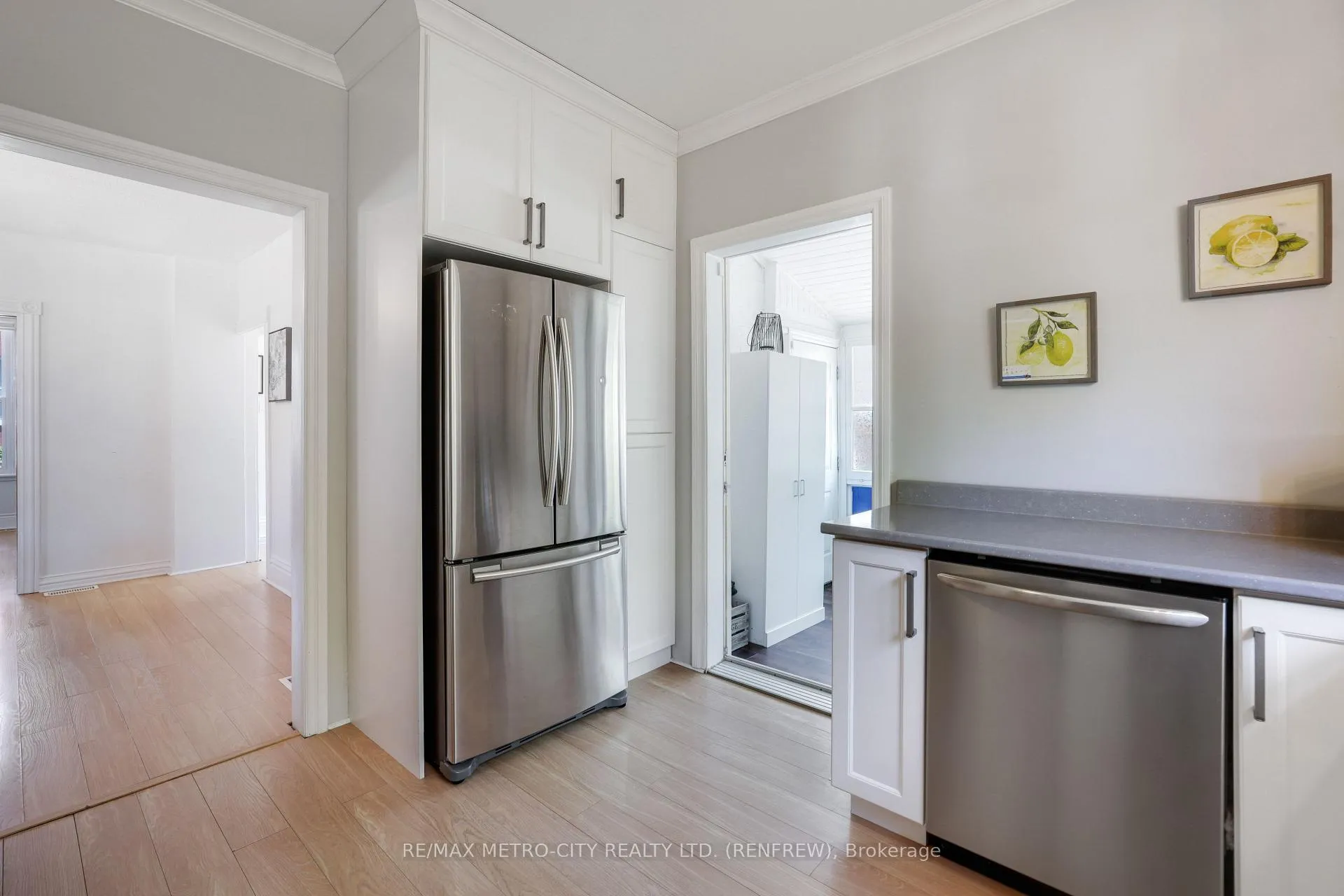 Photo 17 of 200 Ross Street, Renfrew — HOMEH