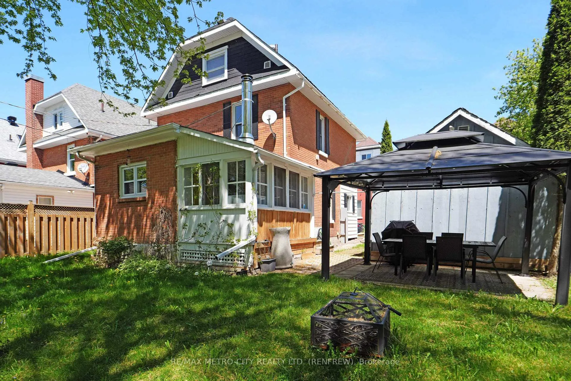 Photo 37 of 200 Ross Street, Renfrew — HOMEH