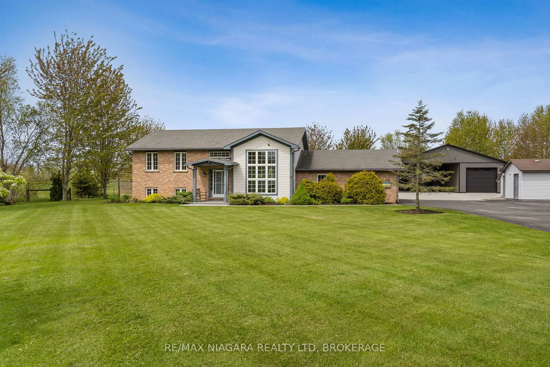 Photo 4 of 11660 Belleview Beach Road, Wainfleet, Lakeshore — HOMEH