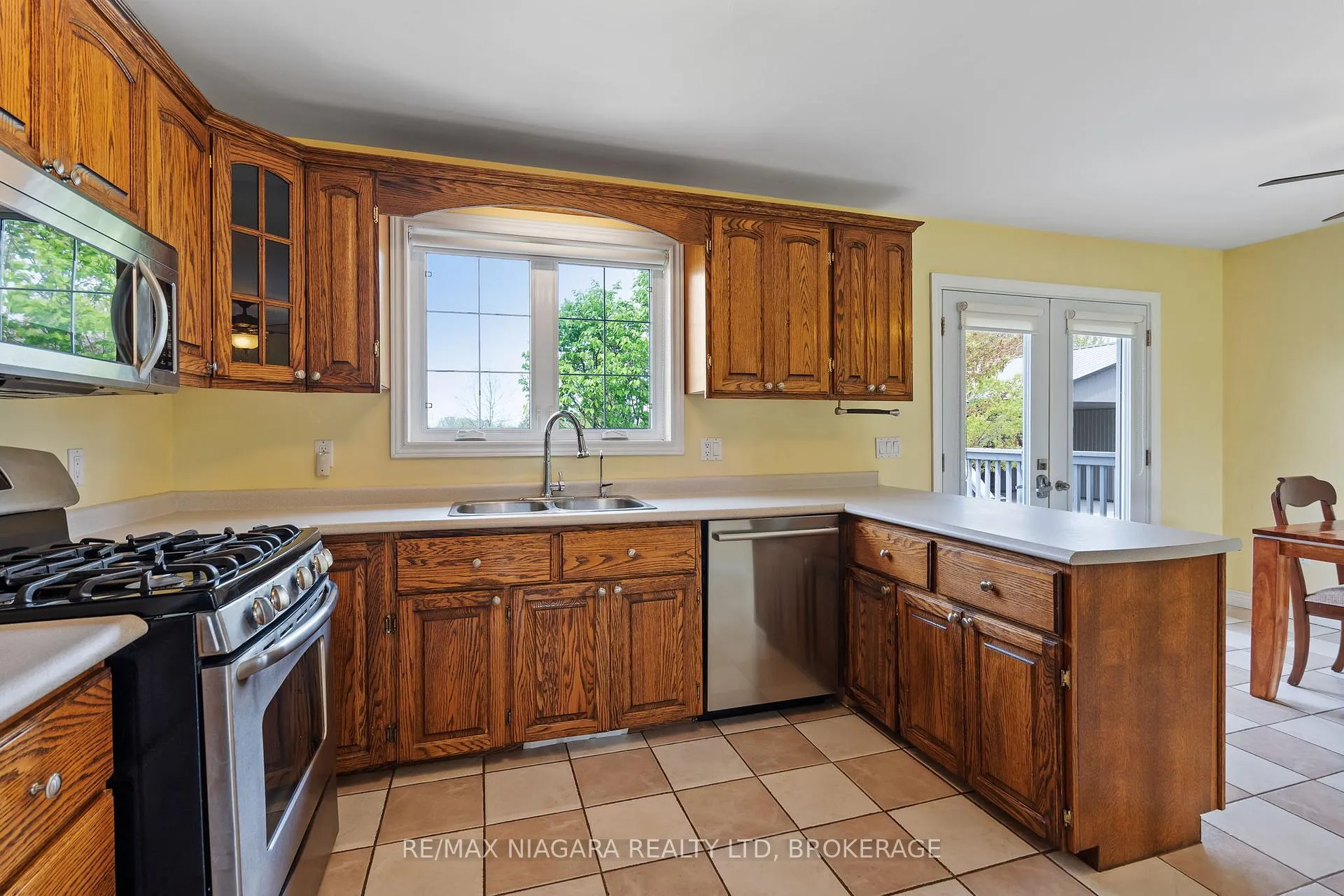 Photo 15 of 11660 Belleview Beach Road, Wainfleet, Lakeshore — HOMEH