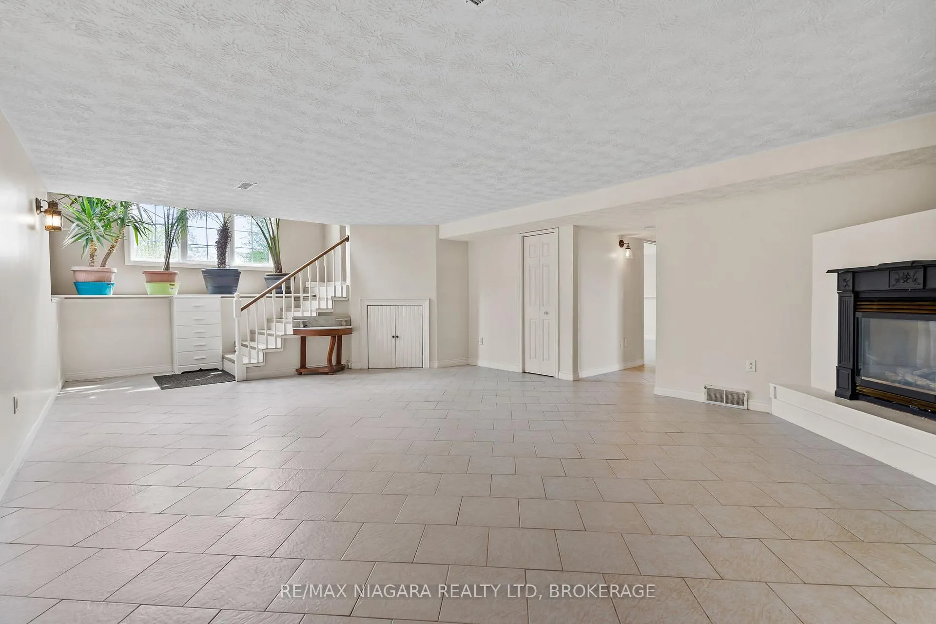 Photo 21 of 11660 Belleview Beach Road, Wainfleet, Lakeshore — HOMEH