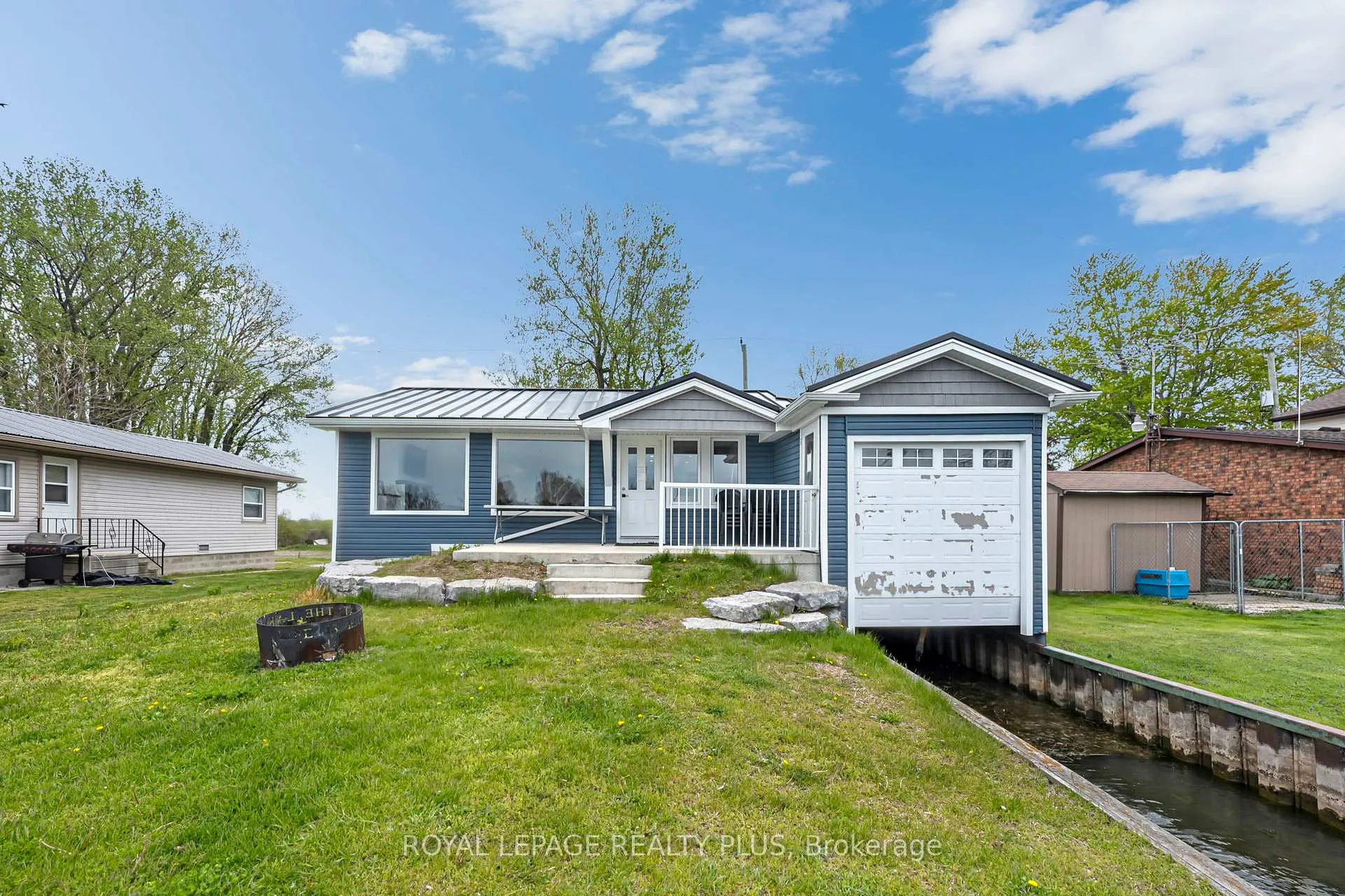 Photo 2 of 36 Dickinson Avenue, Norfolk, Long Point — HOMEH