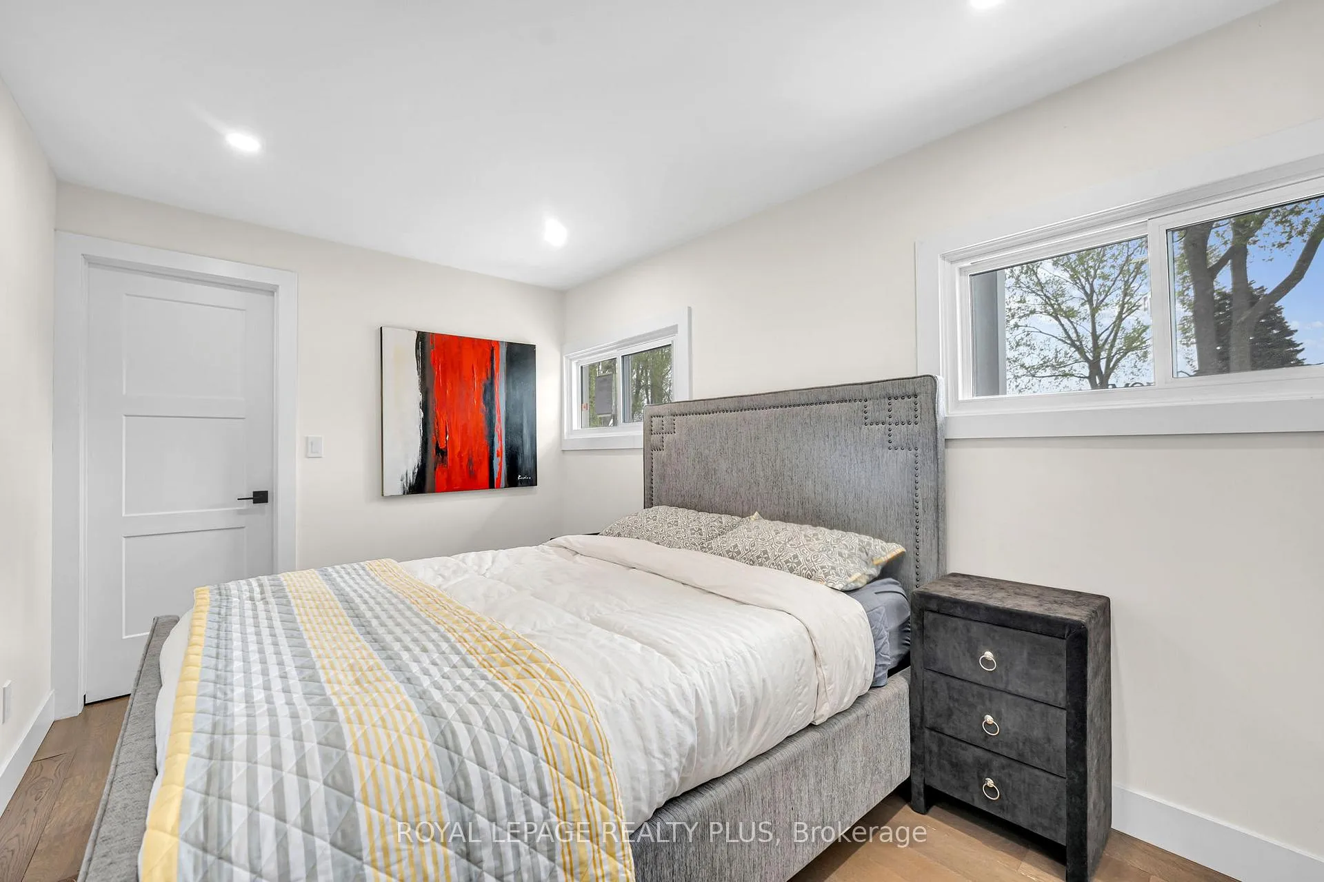Photo 21 of 36 Dickinson Avenue, Norfolk, Long Point — HOMEH
