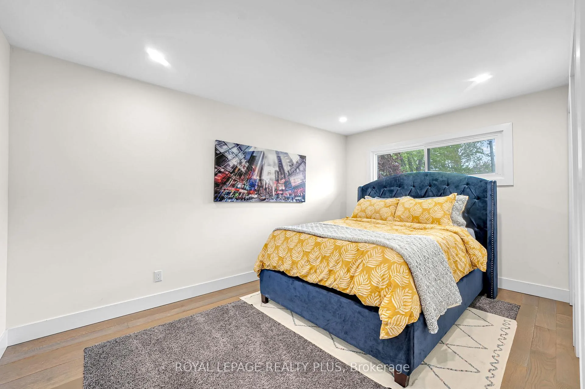 Photo 29 of 36 Dickinson Avenue, Norfolk, Long Point — HOMEH