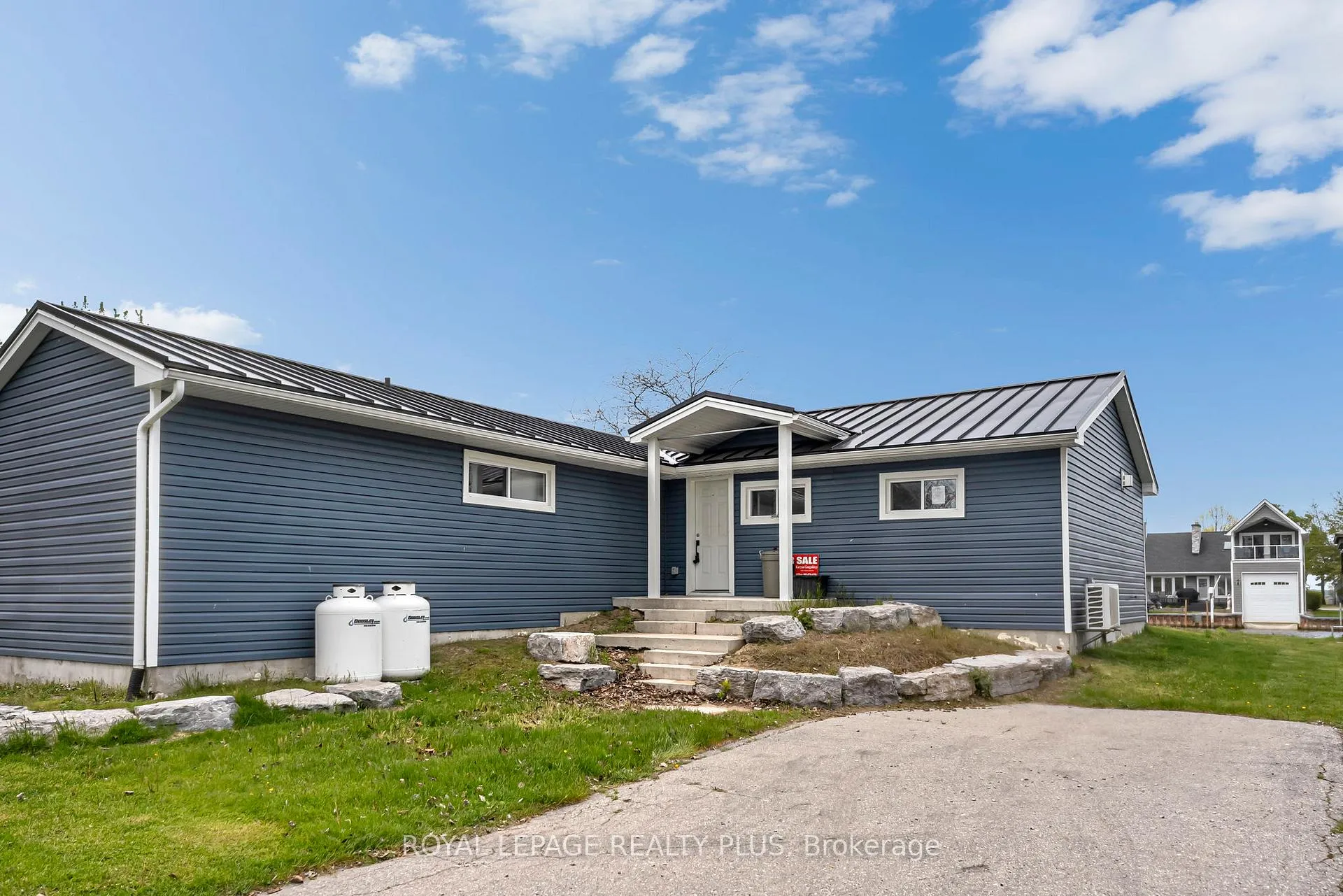 Photo 37 of 36 Dickinson Avenue, Norfolk, Long Point — HOMEH