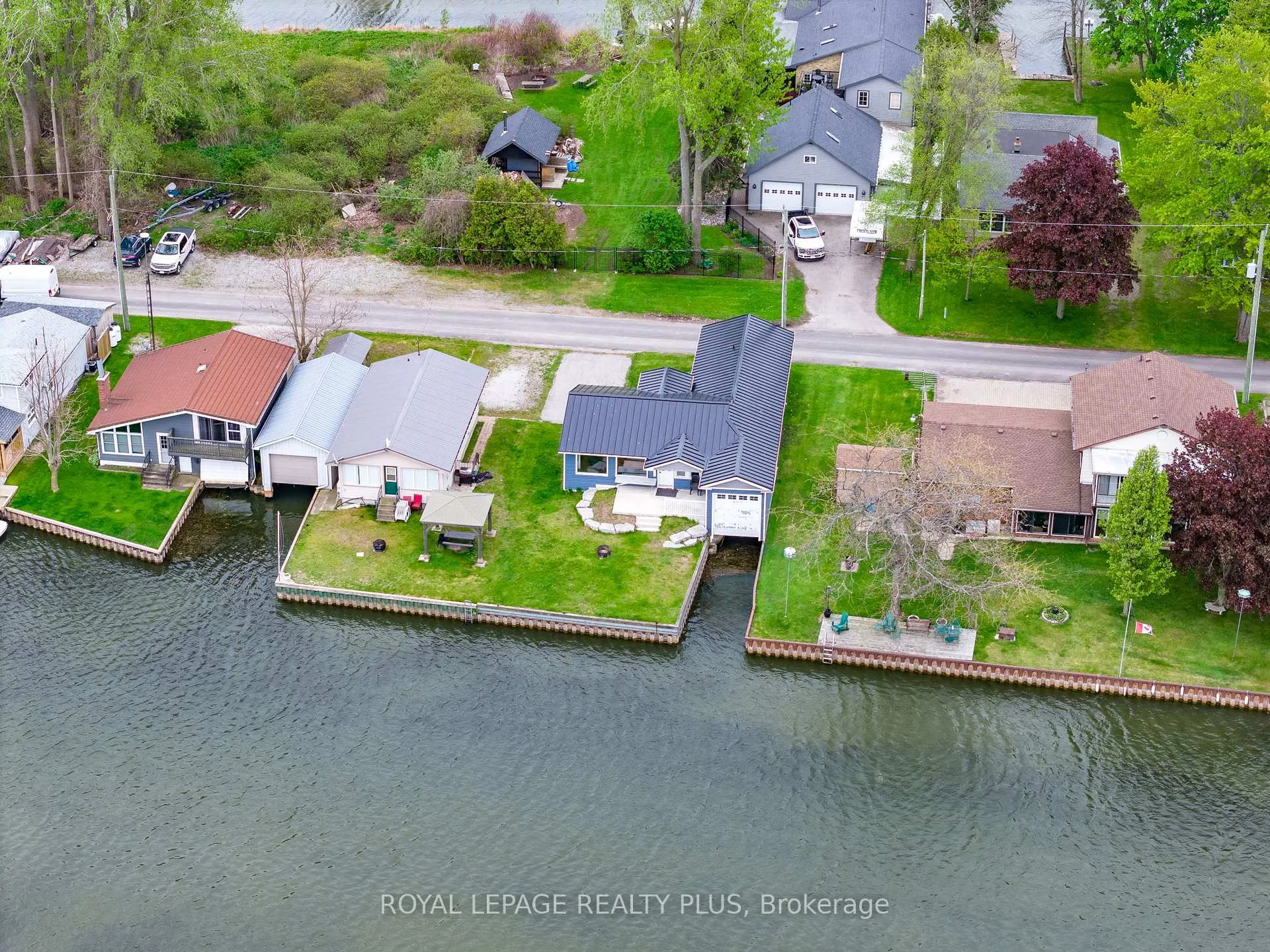 Photo 44 of 36 Dickinson Avenue, Norfolk, Long Point — HOMEH