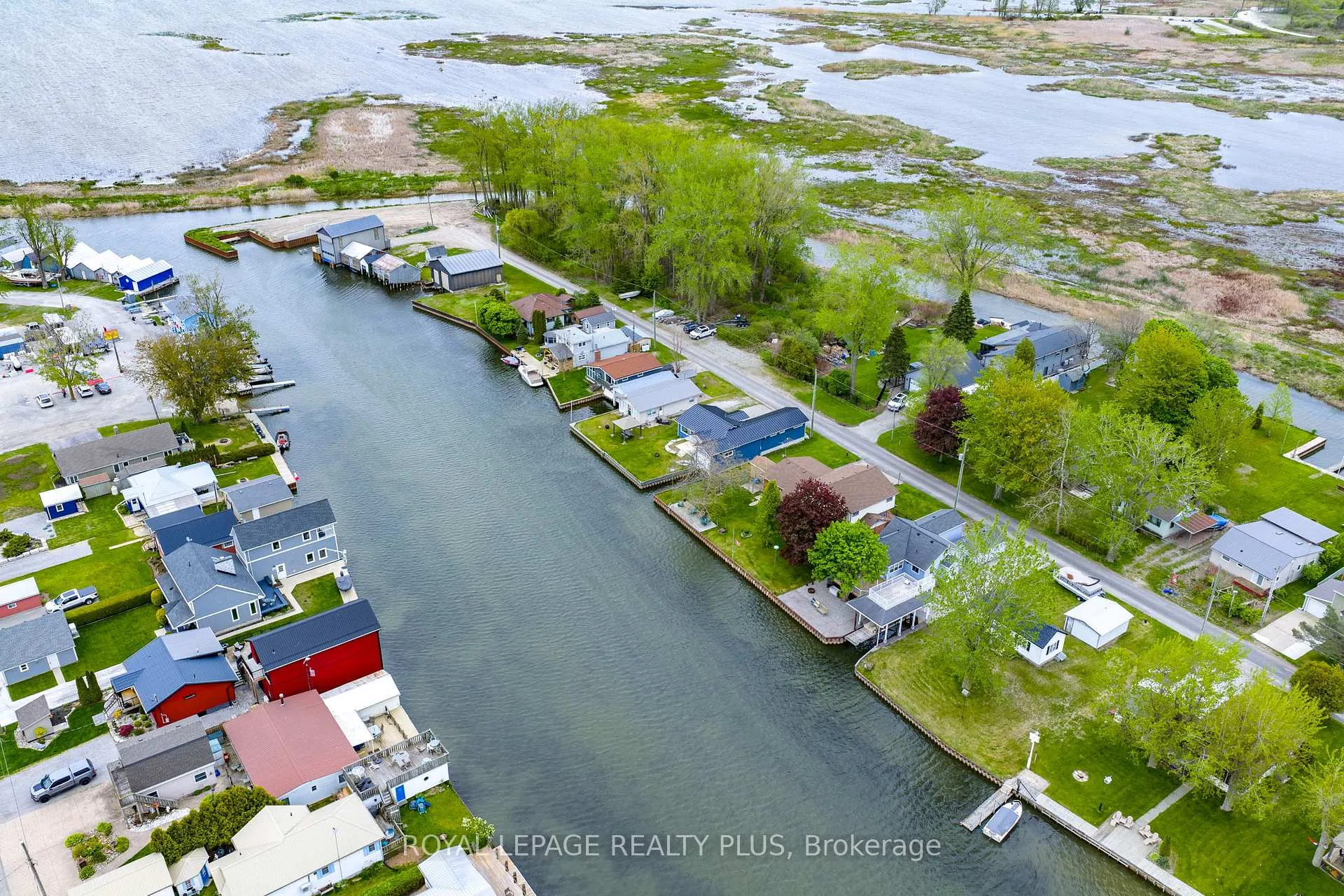 Photo 46 of 36 Dickinson Avenue, Norfolk, Long Point — HOMEH