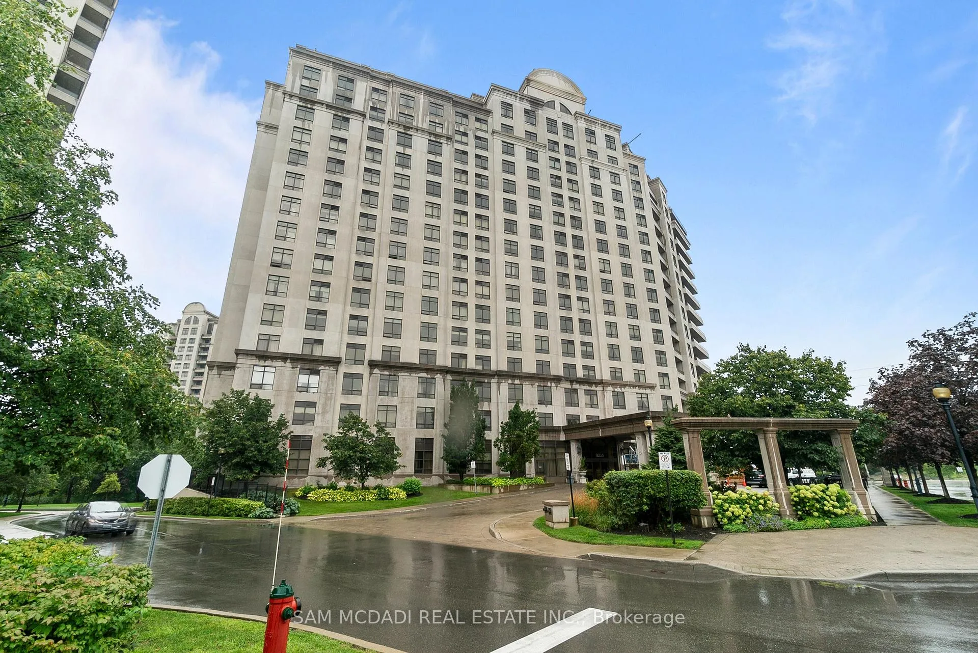 Photo 1 of Unit 1616, 9235 Jane Street, Vaughan, Maple — HOMEH