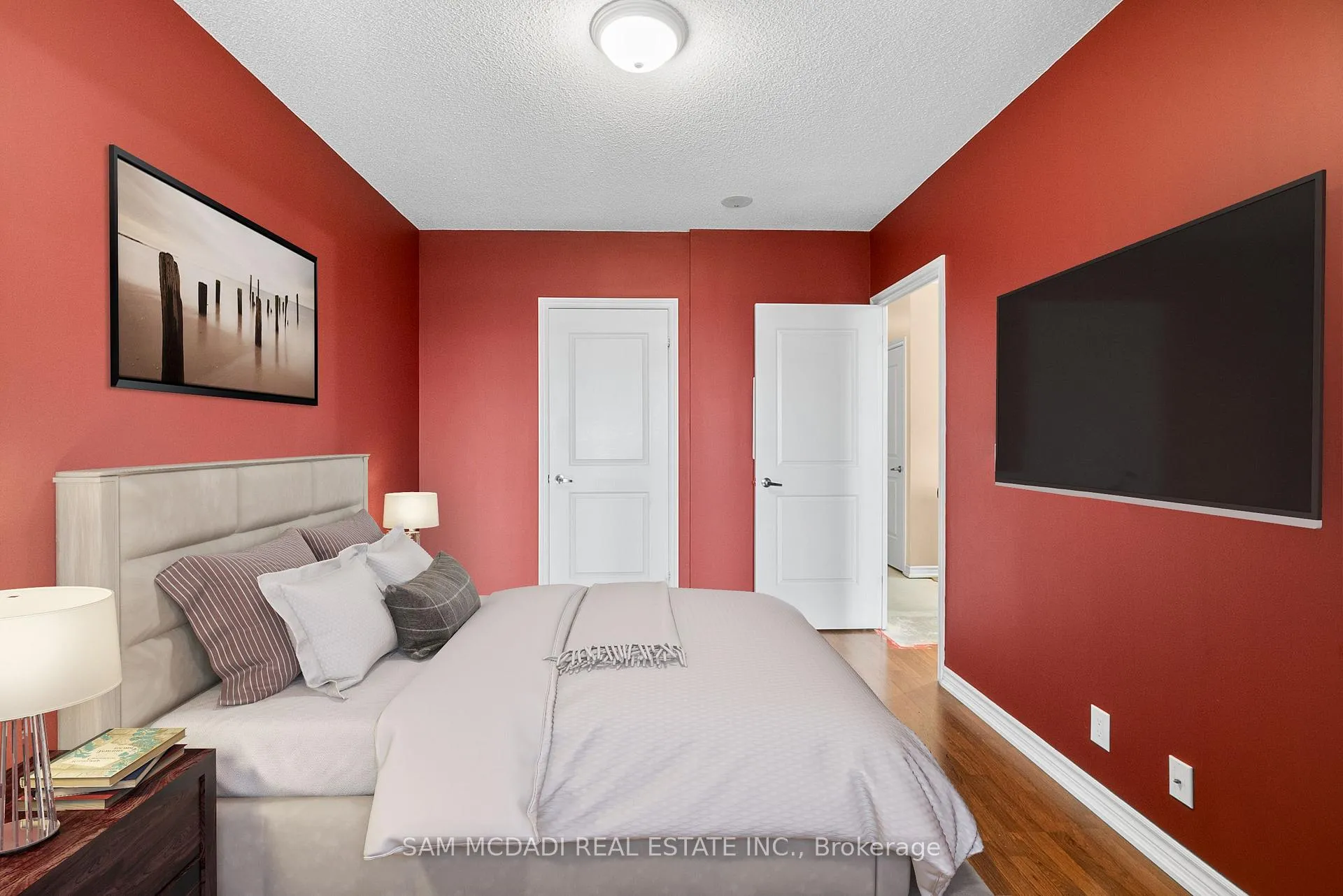 Photo 10 of Unit 1616, 9235 Jane Street, Vaughan, Maple — HOMEH