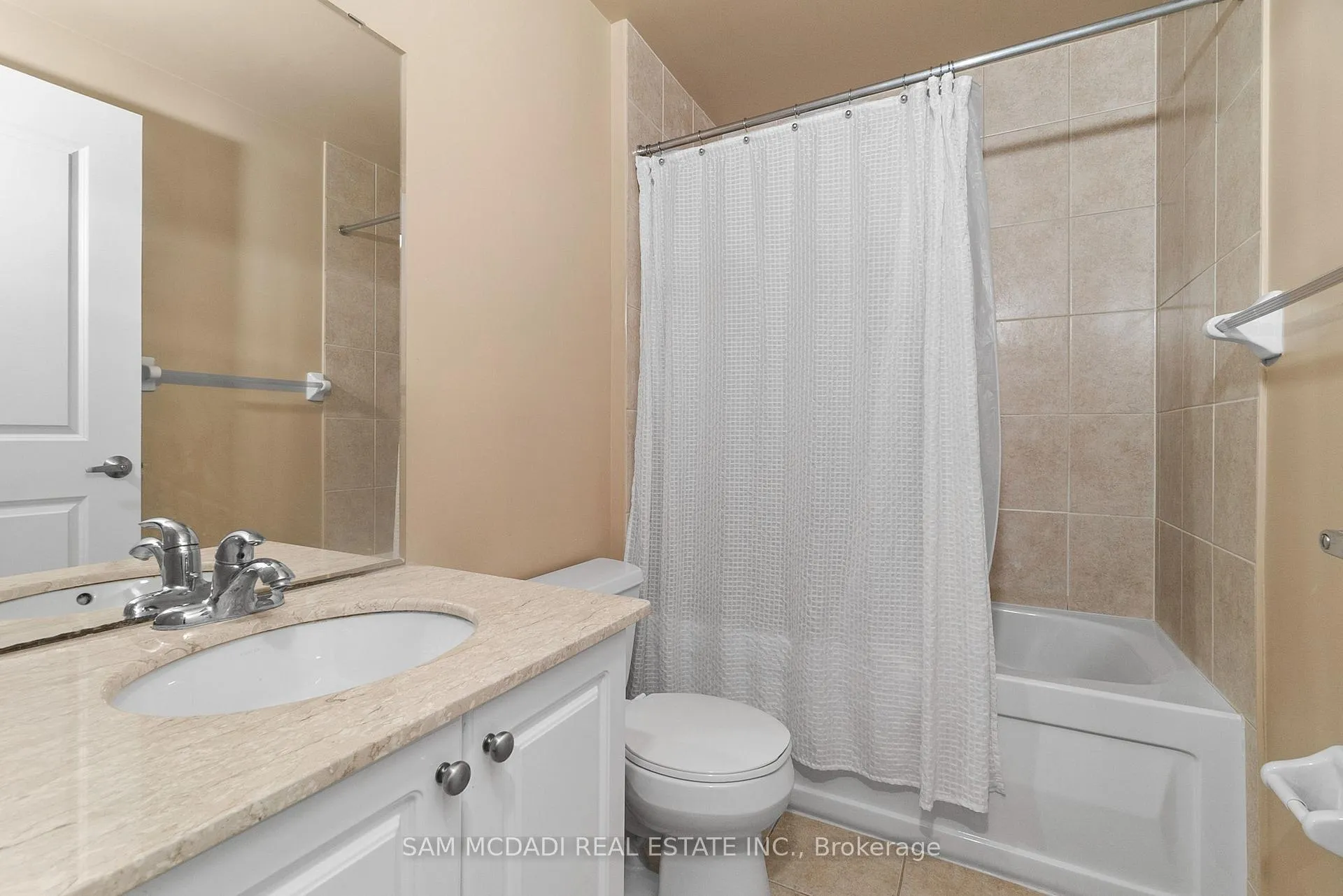 Photo 15 of Unit 1616, 9235 Jane Street, Vaughan, Maple — HOMEH