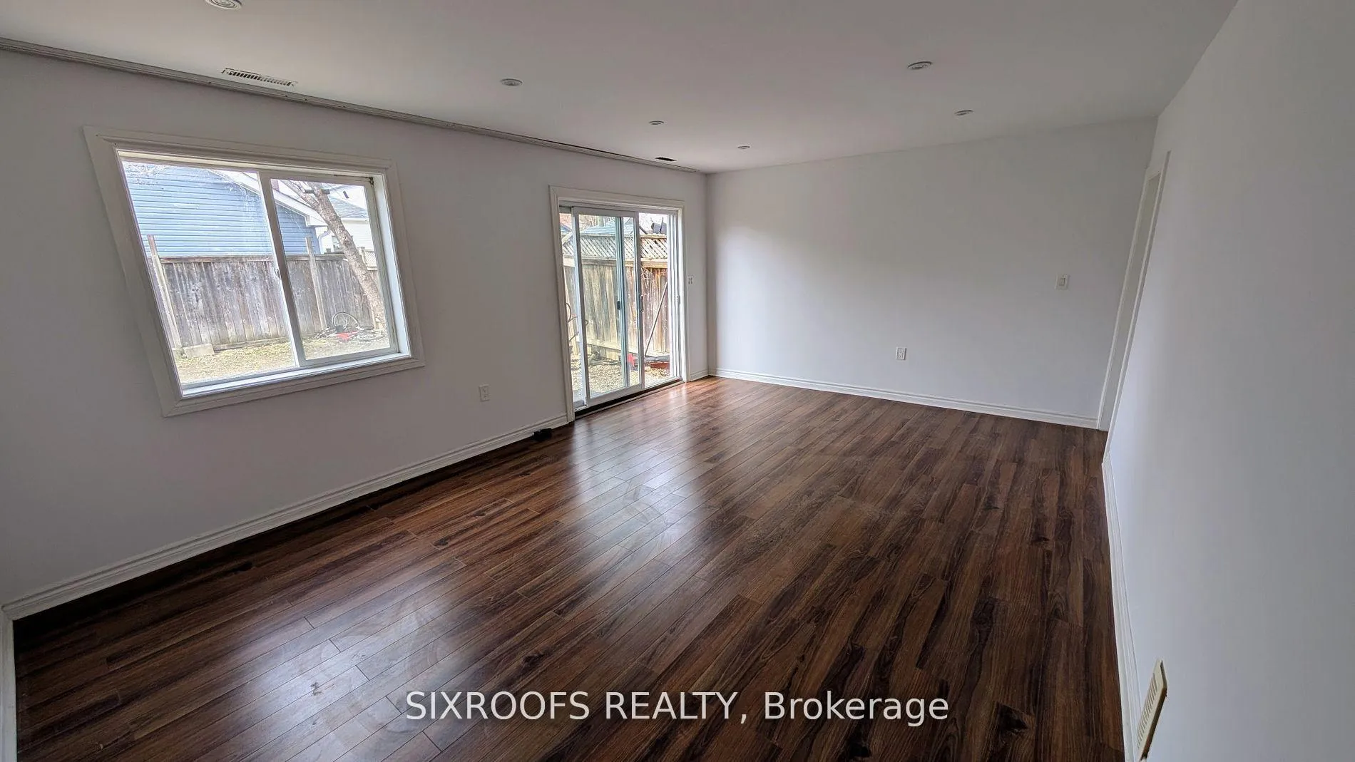 Photo 5 of 50 Guestville Avenue, Toronto, Rockcliffe-Smythe — HOMEH