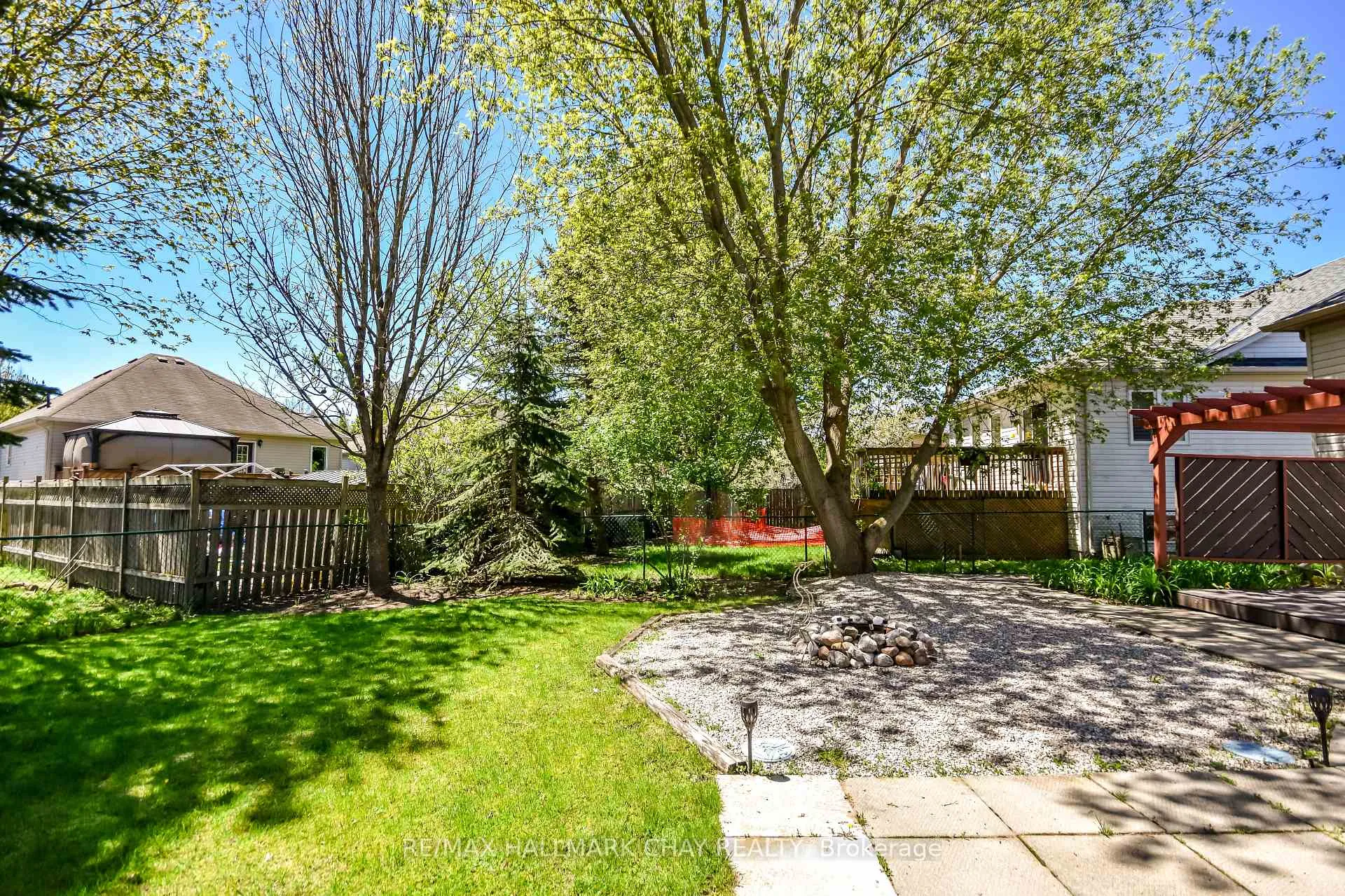 Photo 42 of 31 Princess Point Drive, Wasaga Beach — HOMEH
