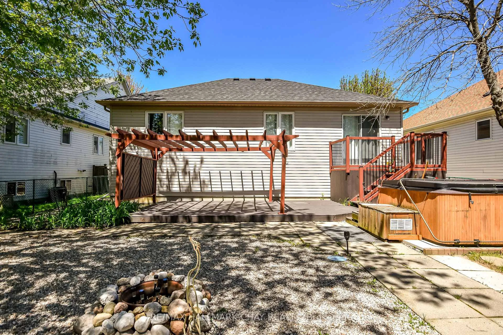Photo 43 of 31 Princess Point Drive, Wasaga Beach — HOMEH