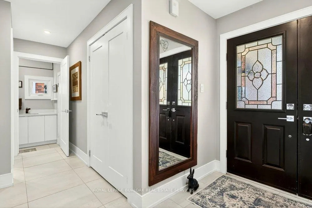 Photo 4 of 1078 Augustus Drive, Burlington, Brant — HOMEH