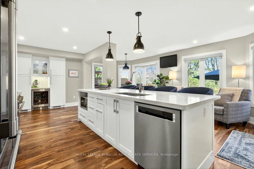 Photo 6 of 1078 Augustus Drive, Burlington, Brant — HOMEH
