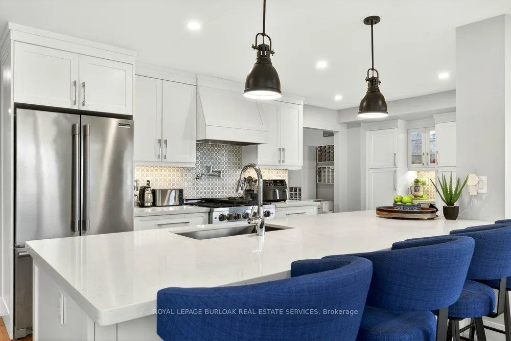 Photo 8 of 1078 Augustus Drive, Burlington, Brant — HOMEH