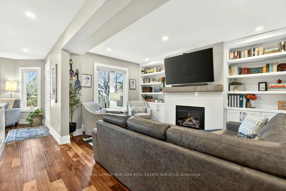 Photo 13 of 1078 Augustus Drive, Burlington, Brant — HOMEH