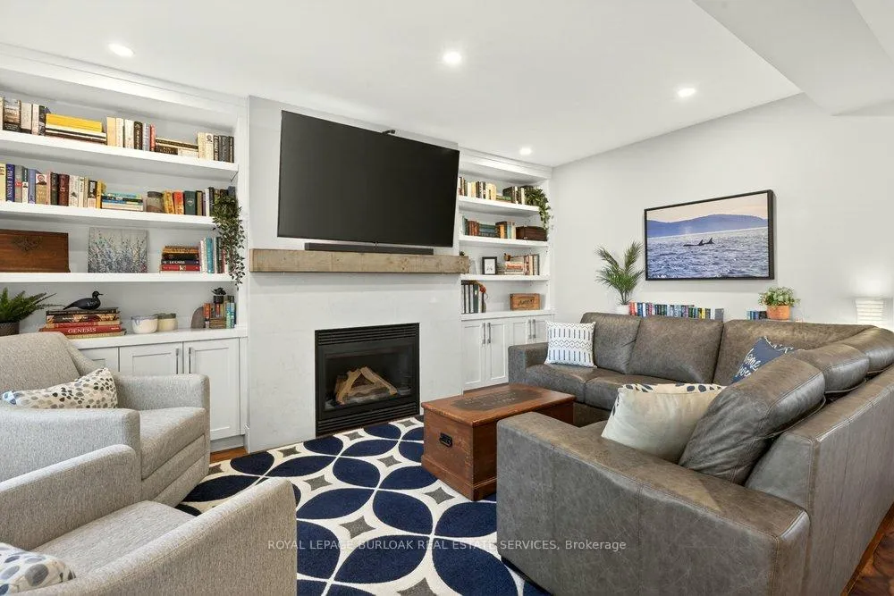 Photo 14 of 1078 Augustus Drive, Burlington, Brant — HOMEH