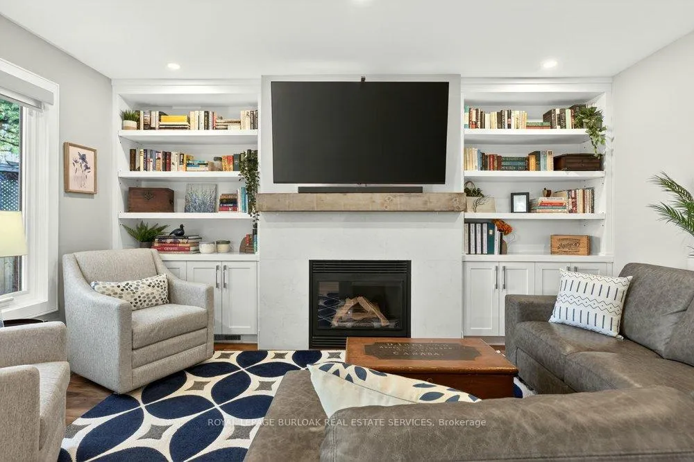 Photo 15 of 1078 Augustus Drive, Burlington, Brant — HOMEH