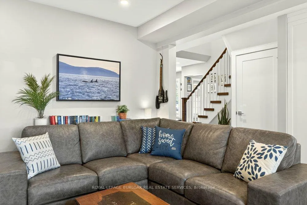 Photo 17 of 1078 Augustus Drive, Burlington, Brant — HOMEH