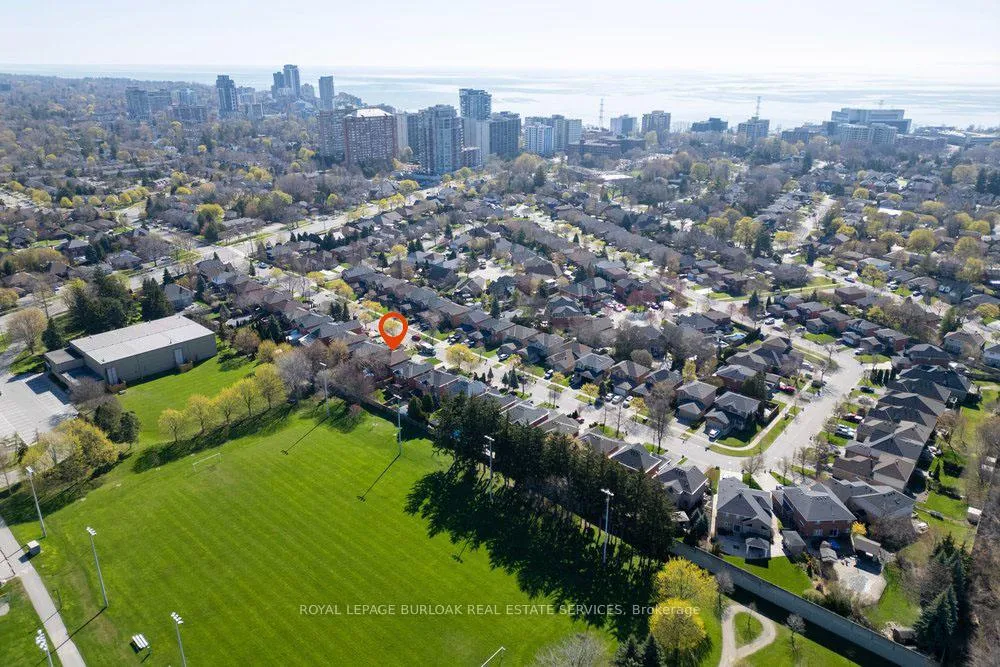 Photo 47 of 1078 Augustus Drive, Burlington, Brant — HOMEH