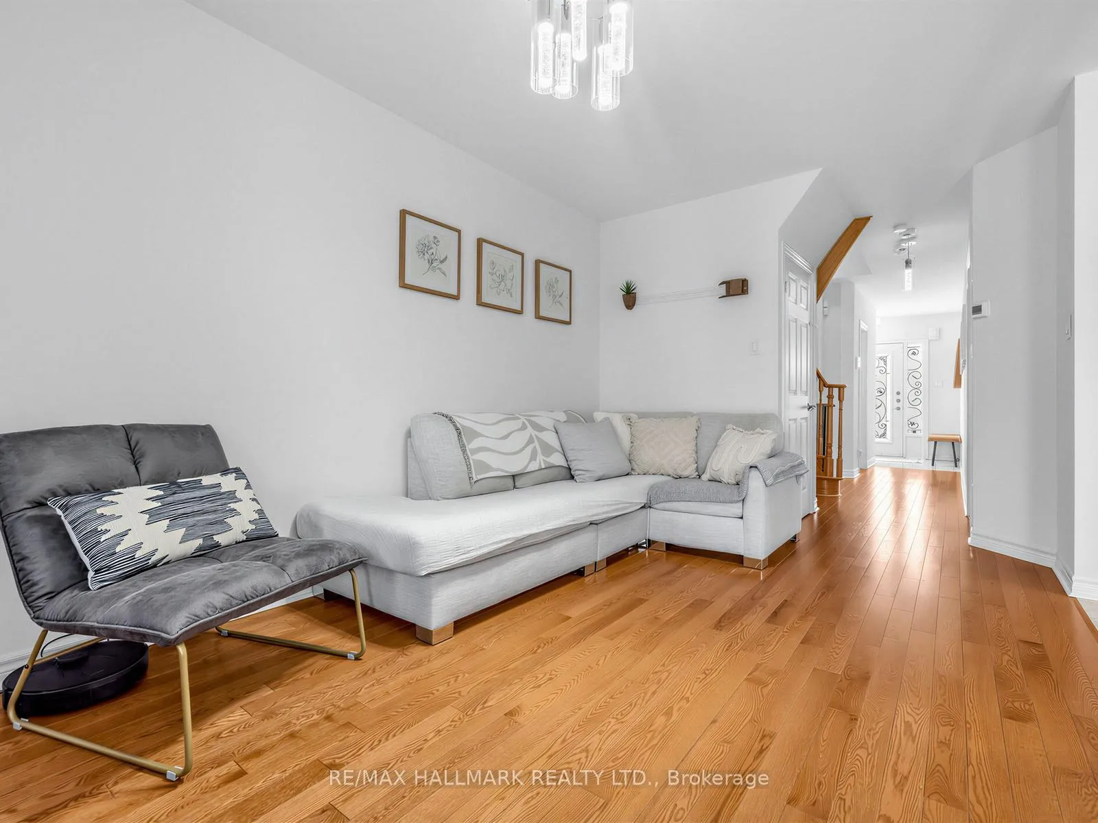Photo 4 of 92 Maple Sugar Lane, Vaughan, Patterson — HOMEH