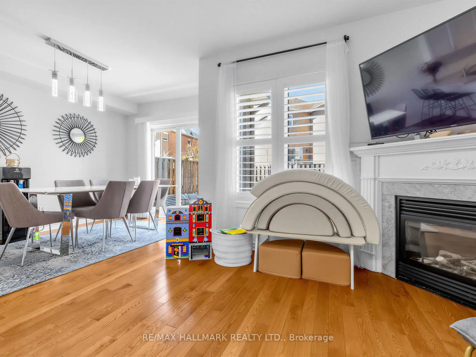 Photo 5 of 92 Maple Sugar Lane, Vaughan, Patterson — HOMEH