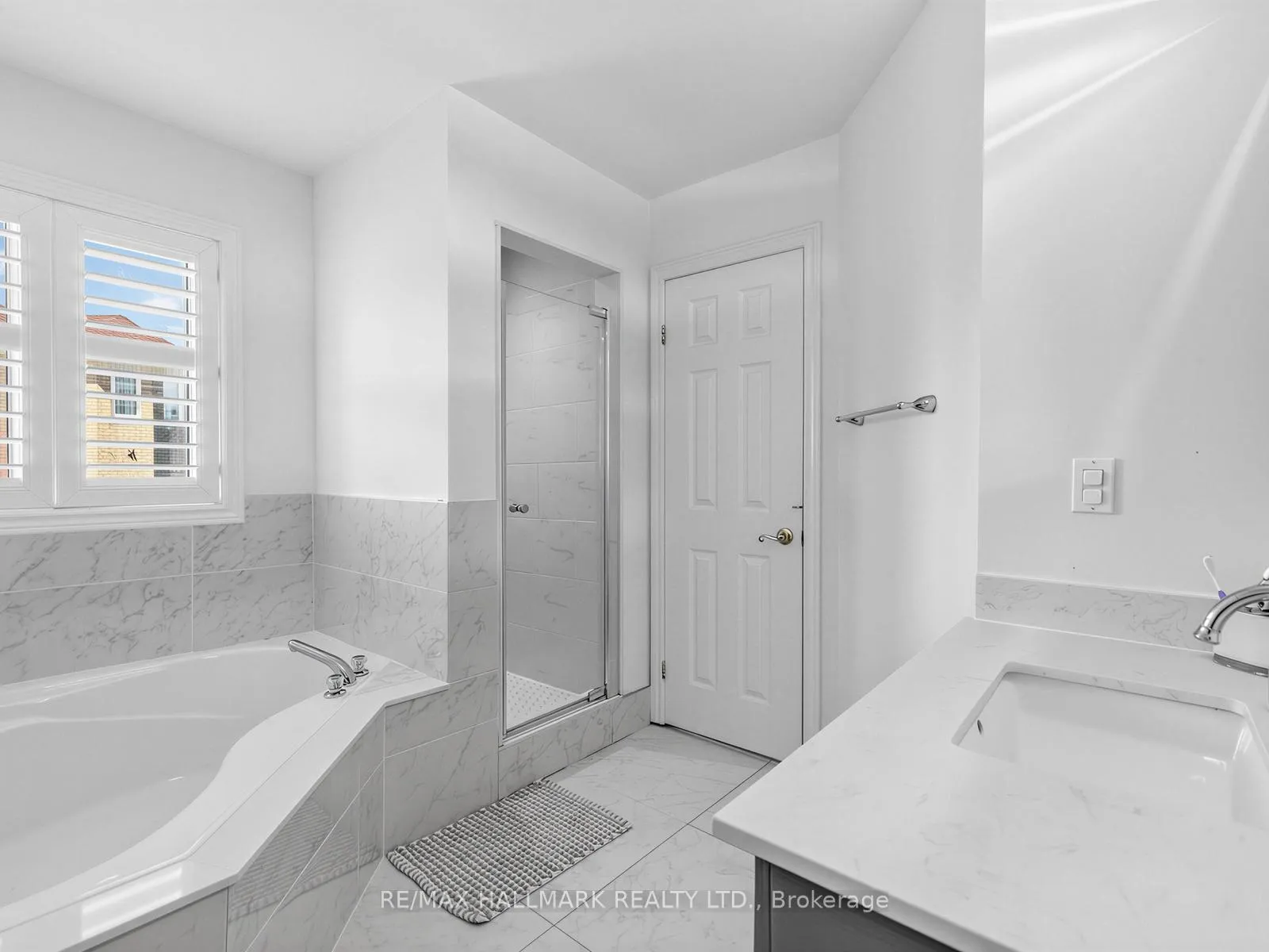 Photo 15 of 92 Maple Sugar Lane, Vaughan, Patterson — HOMEH